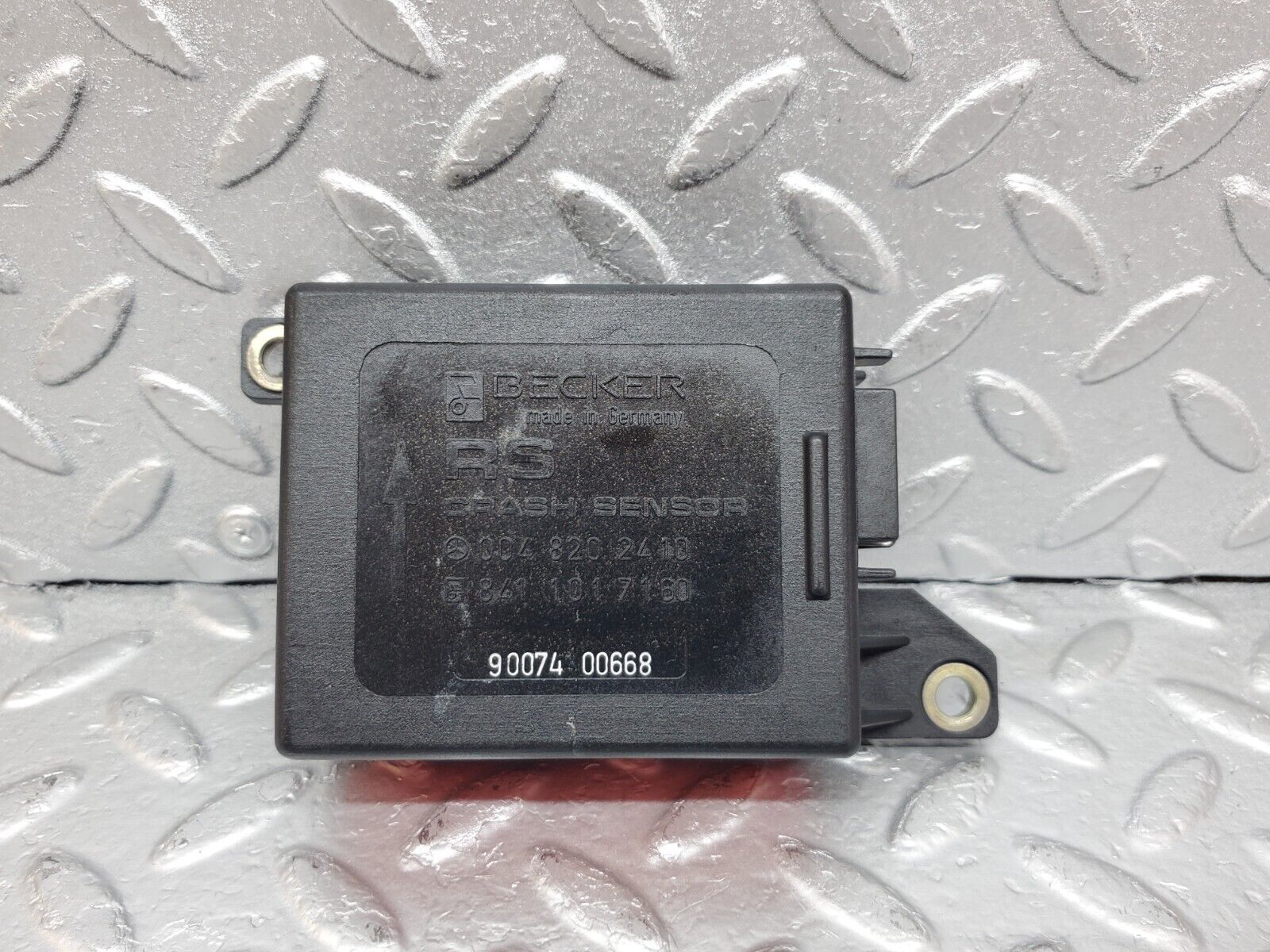 44894 Mercedes-Benz R129 300SL Coupe Crash Sensor 0048202410