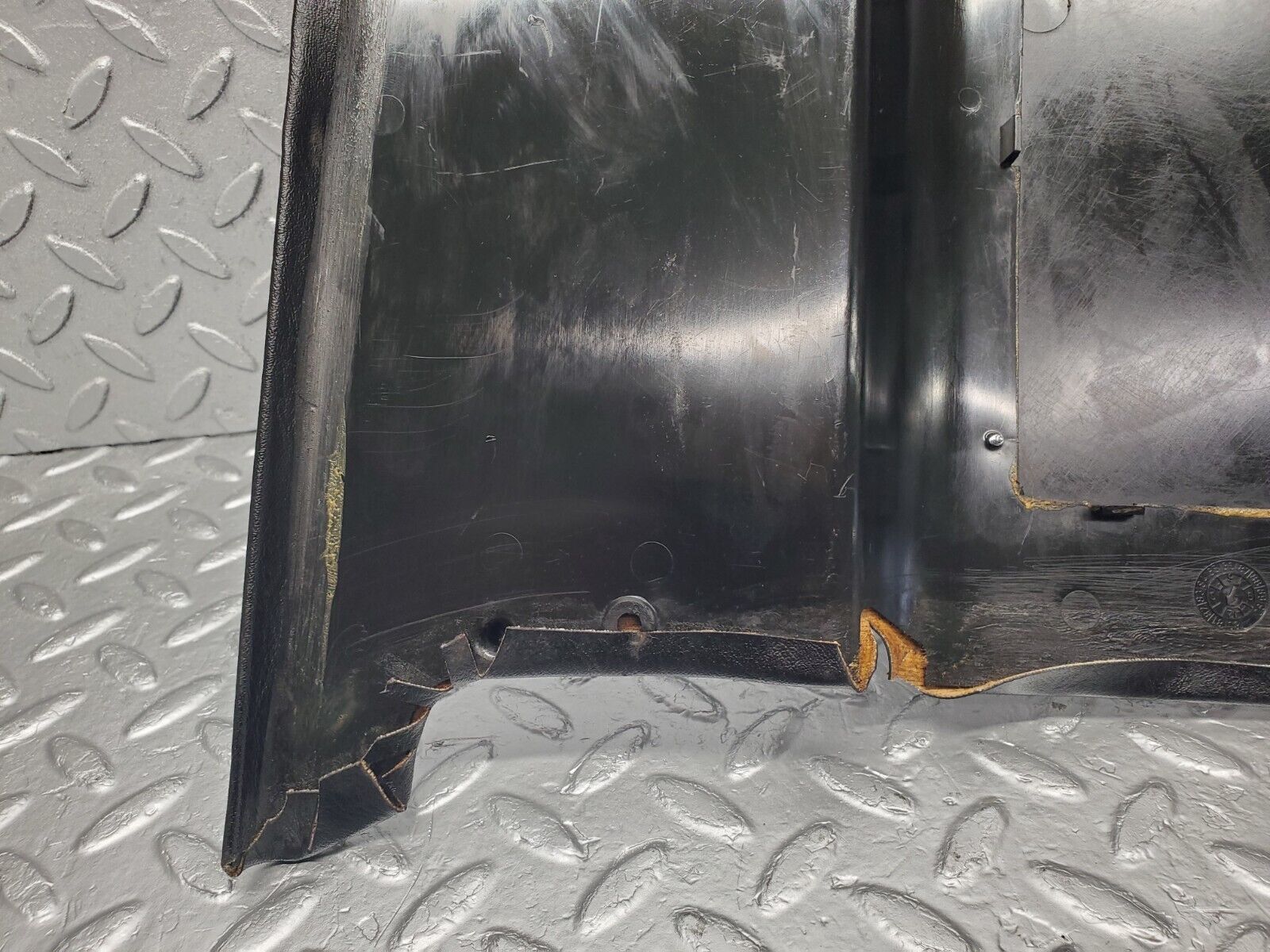 46340 Mercedes-Benz C123 280CE Coupe Front Left Kick Panel Black