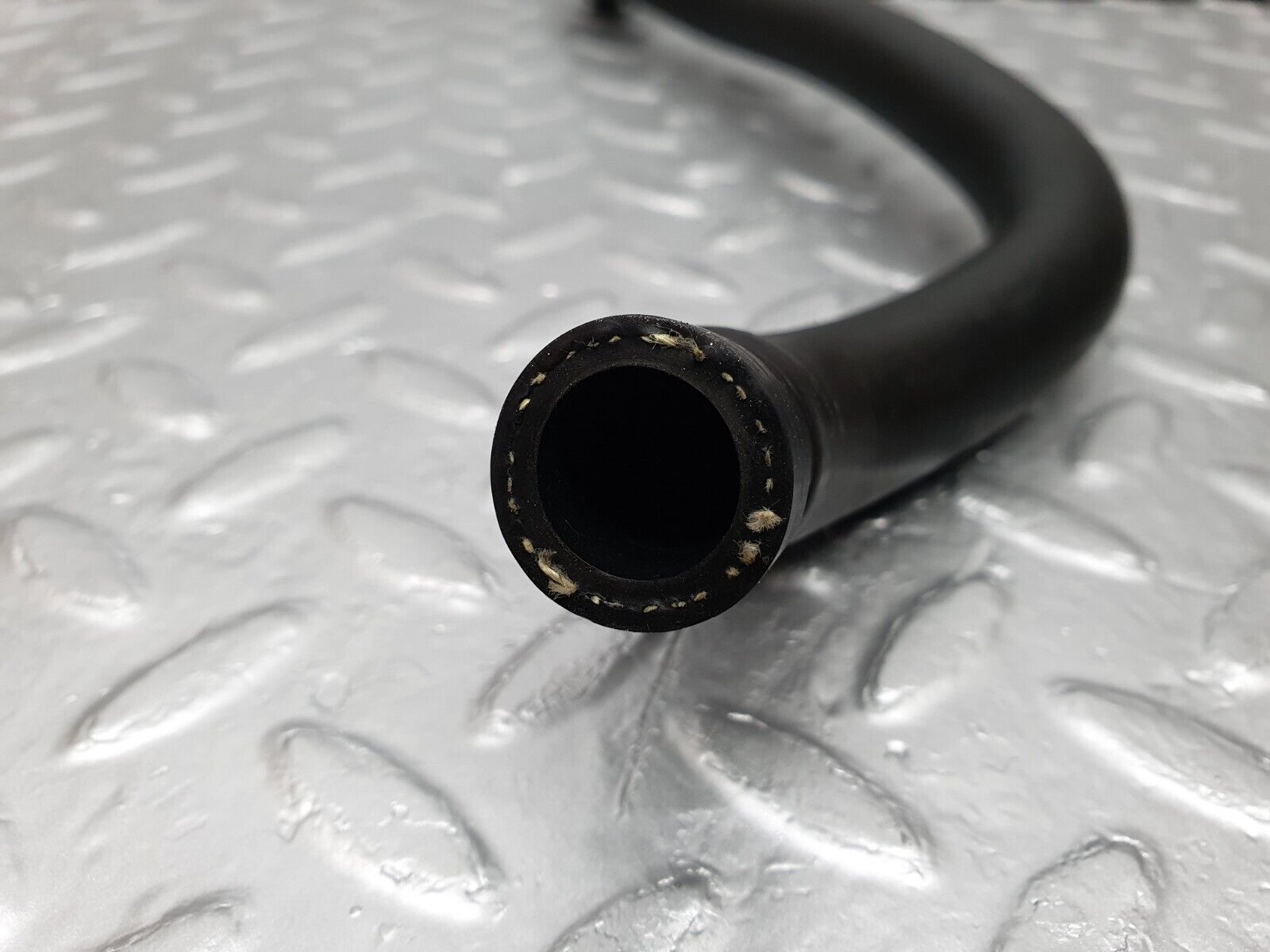 42067 Mercedes-Benz W202 C200 Heater Hose Pipe 2028325994 2028325894 2028325794