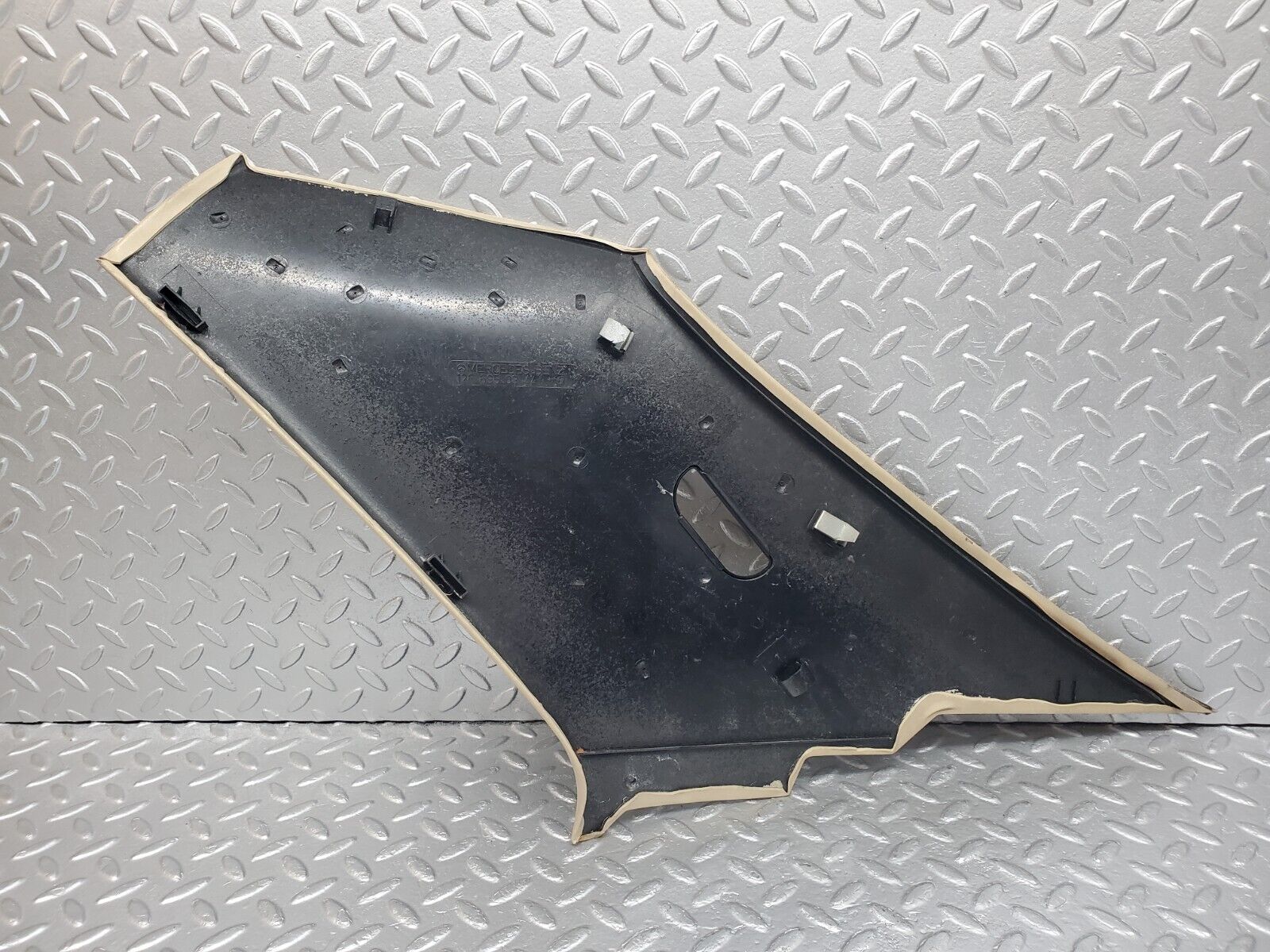 45771 Mercedes-Benz W126 420SE C Pillar Cover Left Side Beige 1266950344