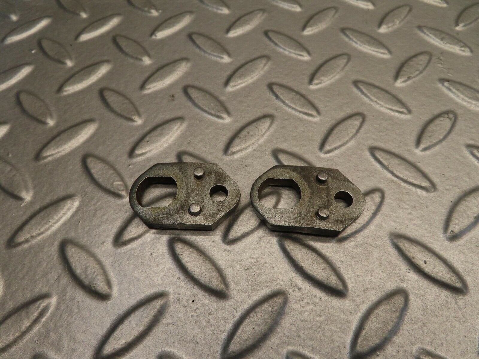 11739 Mercedes-Benz R107 450SL Fuel Injector Bracket