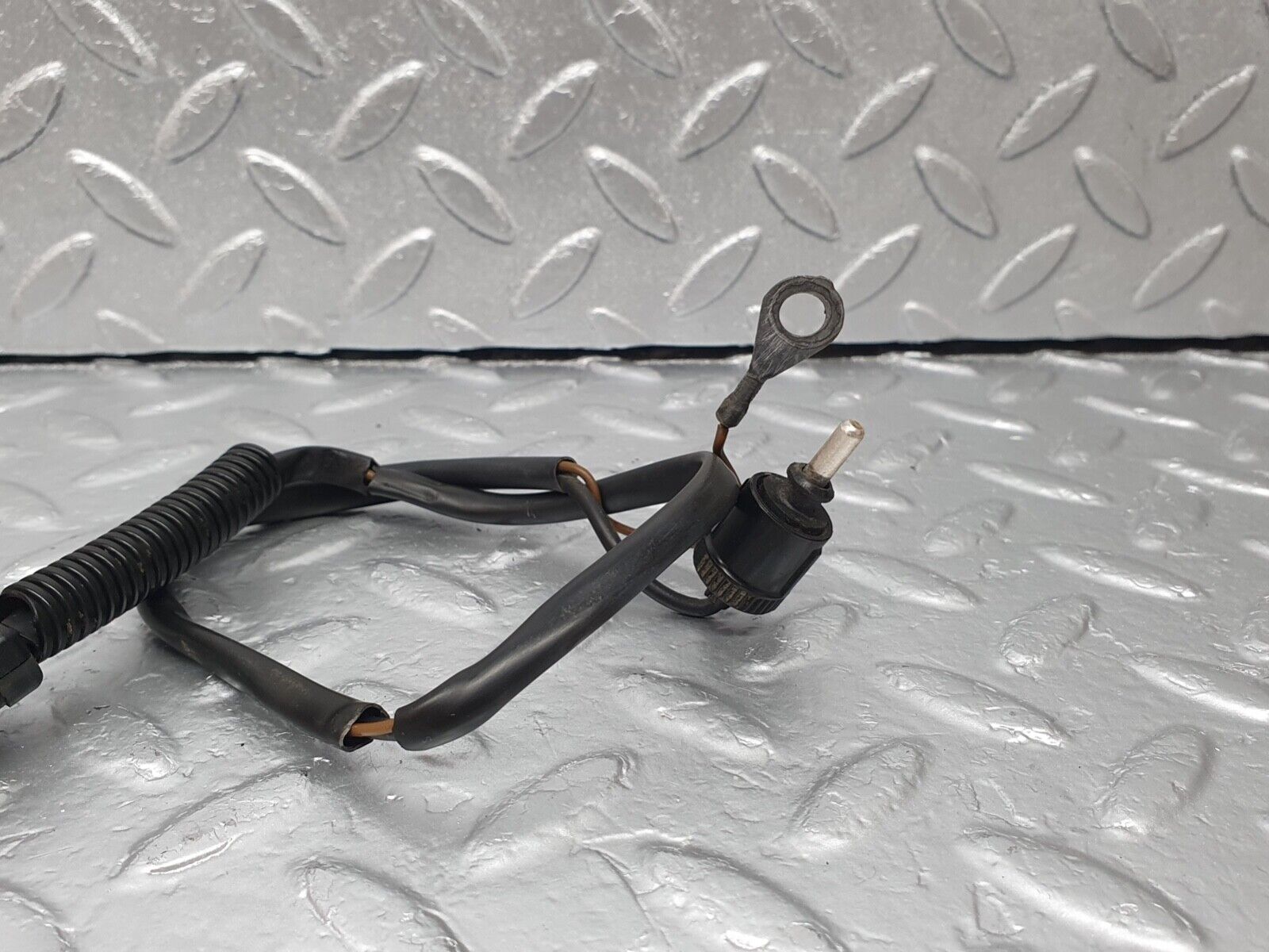 42996 Mercedes-Benz W201 190 Wire Cable Connector 0085450828 0095451428