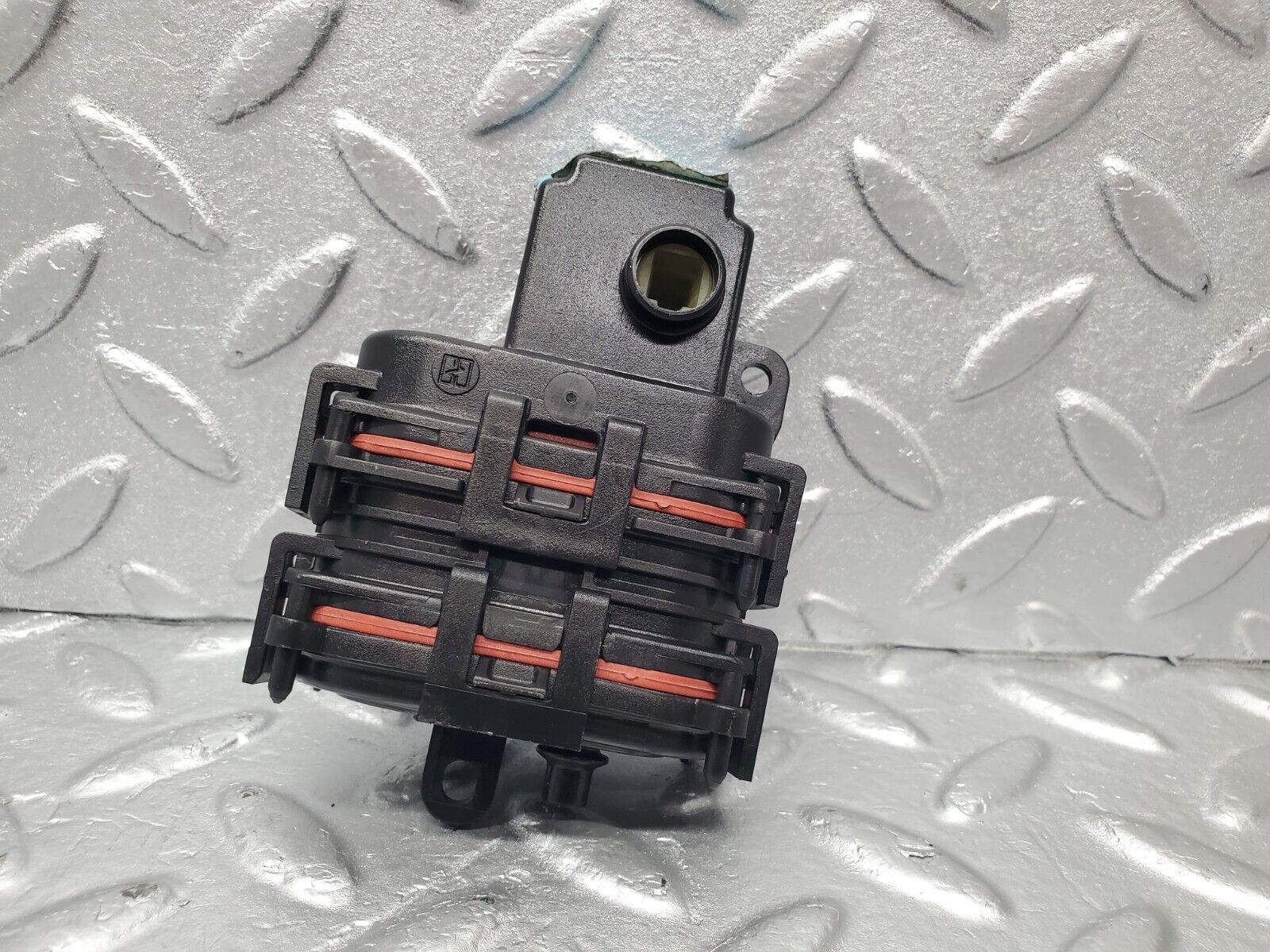 46995 Mercedes-Benz R129 320SL Coupe Heater Box Vacuum Actuator