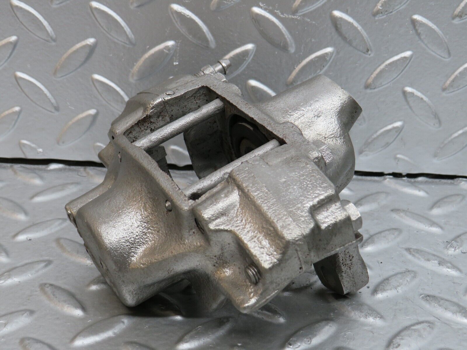 29512 Mercedes-Benz W124 230E Rear Left Brake Caliper Ate