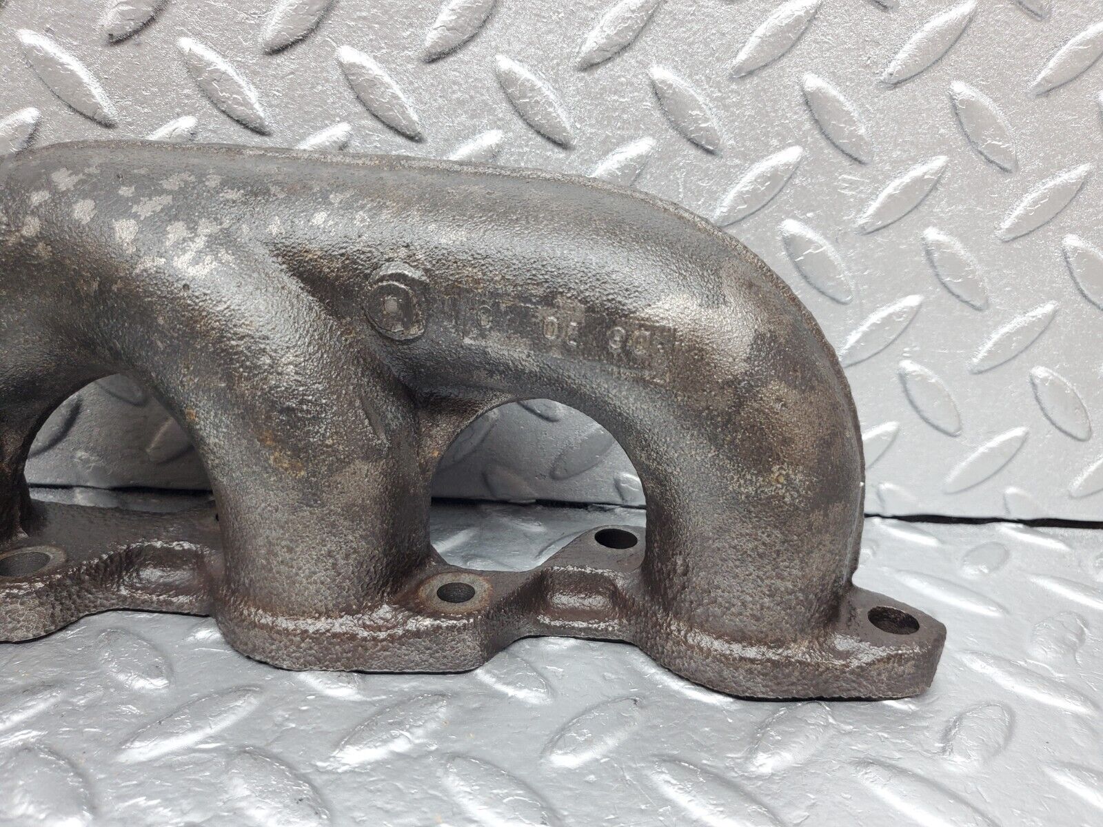 45184 Mercedes-Benz R129 300SL Coupe Exhaust Manifold 4-6 Cylinder 1031422202