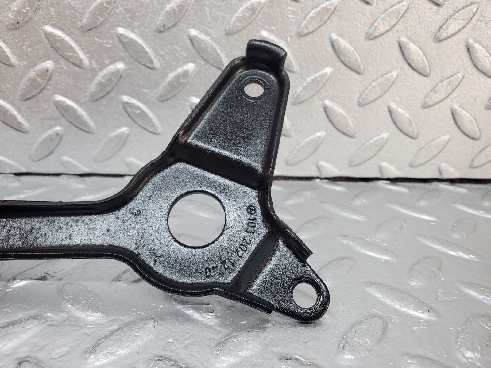 45020 Mercedes-Benz R129 300SL Coupe Belt Tensioner Bracket 1032021240