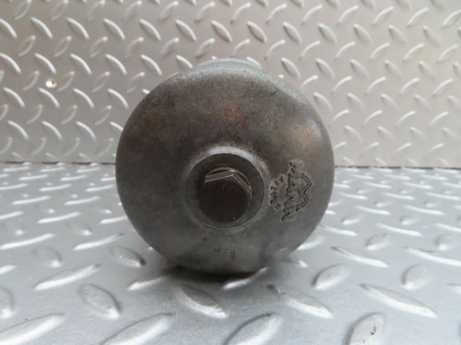 13714 Mercedes-Benz R107 450SL Oil Filter Housing 1161840309