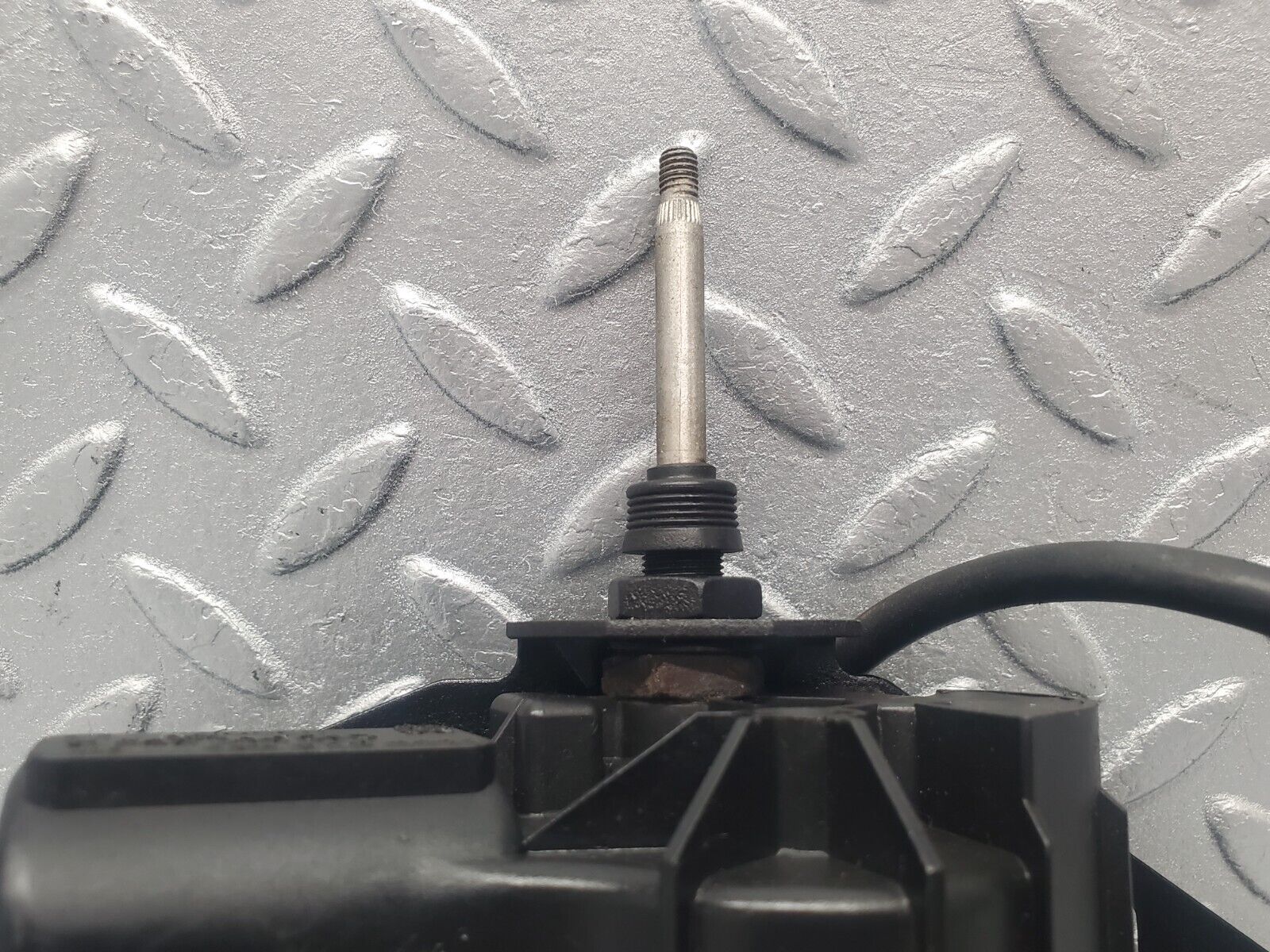 46034 Mercedes-Benz W126 420SE Headlight Wiper Motor Bosch Right 1268205242 0390206838