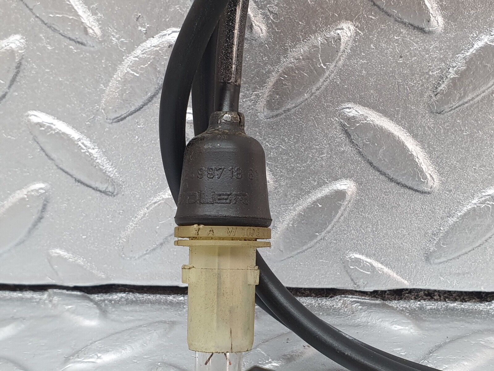 43005 Mercedes-Benz W201 190 Front Wing Indicator Cable Wire 1249971881