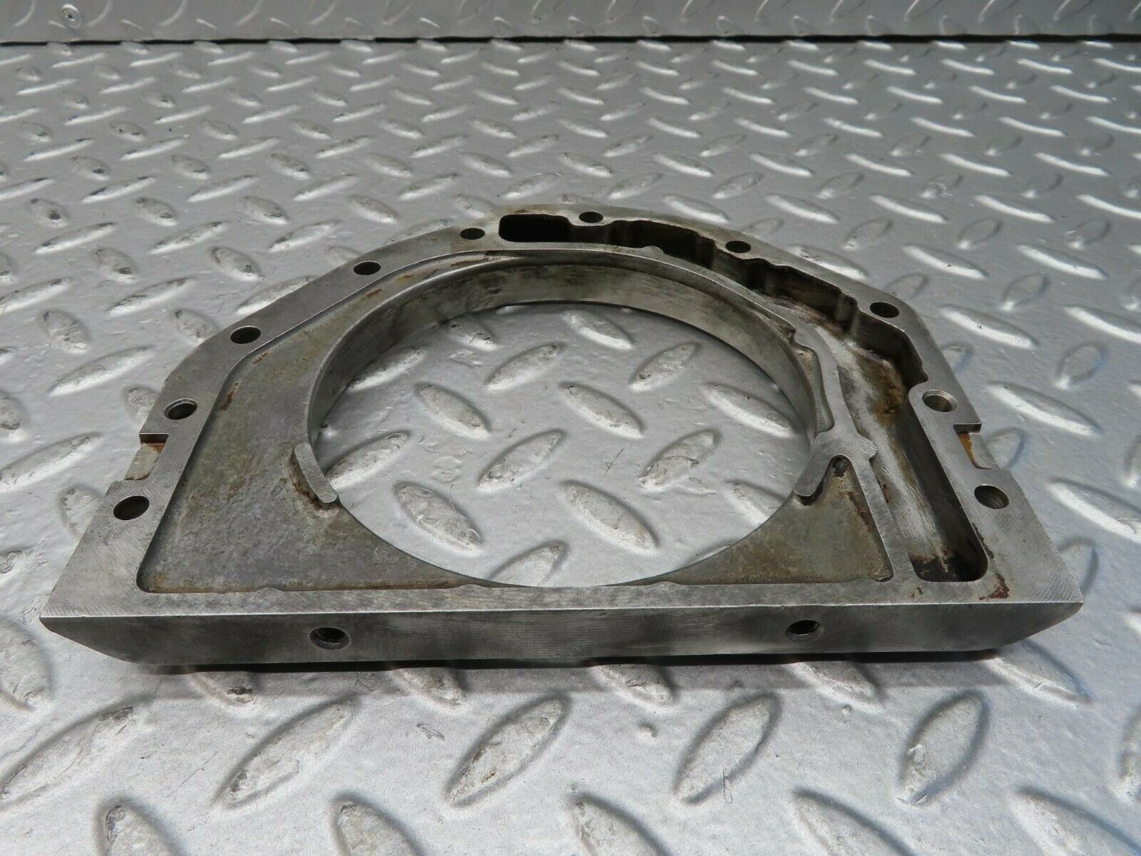 15710 Mercedes-Benz R107 450SL Crankshaft Rear Sealing Cover 1160110608