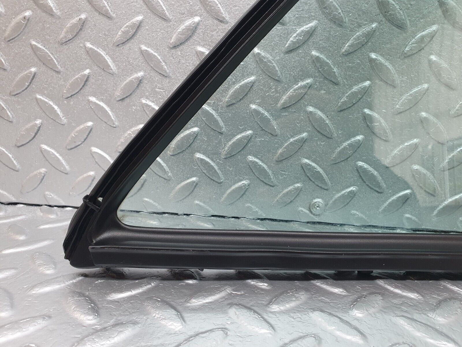 42871 Mercedes-Benz W201 190 2.0L Rear Left Quarter Window Glass 2017350524