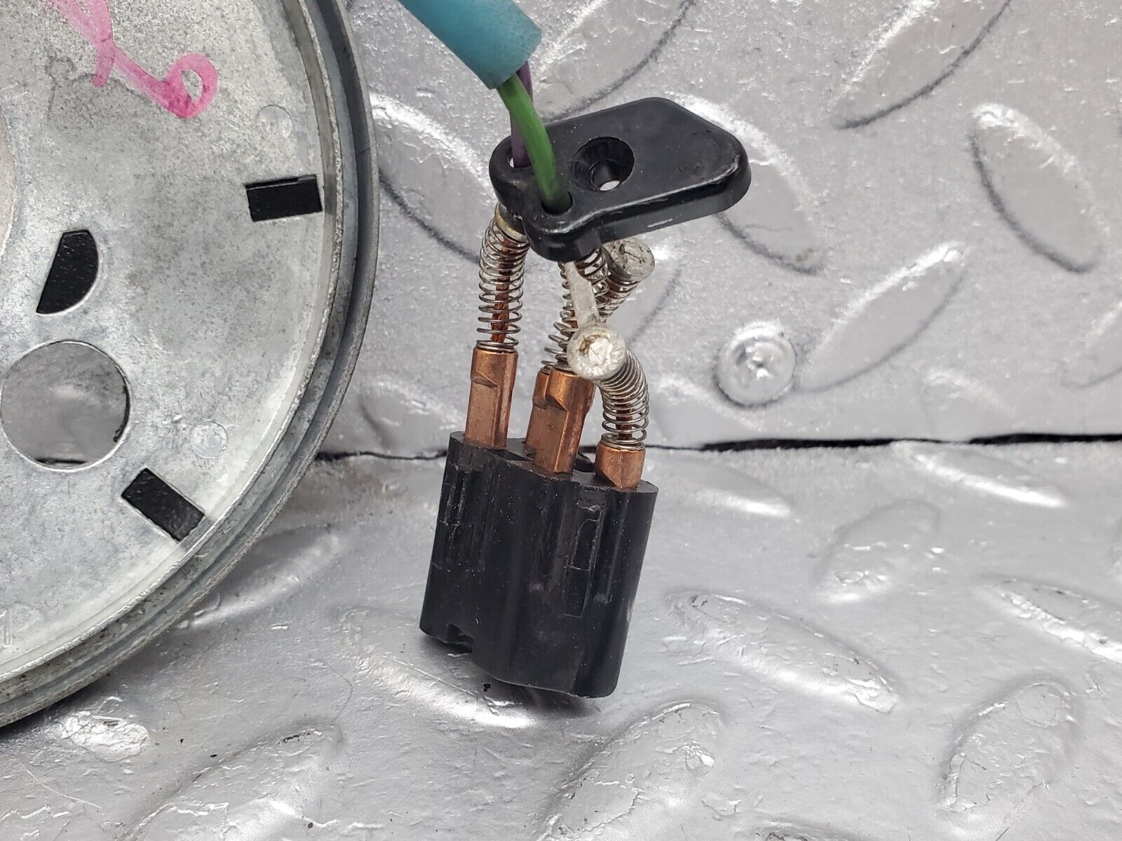 44797 Mercedes-Benz W124 220E Steering Wheel Contact Plate 0125455728 1244620597