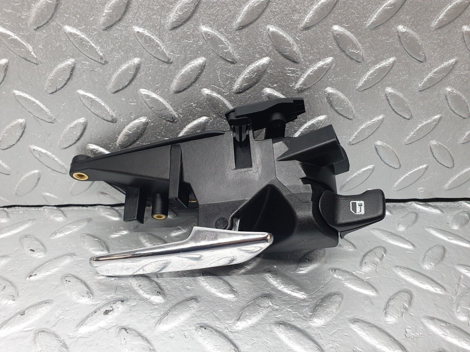 42477 Mercedes-Benz R129 320SL Coupe Left Door Interior Handle