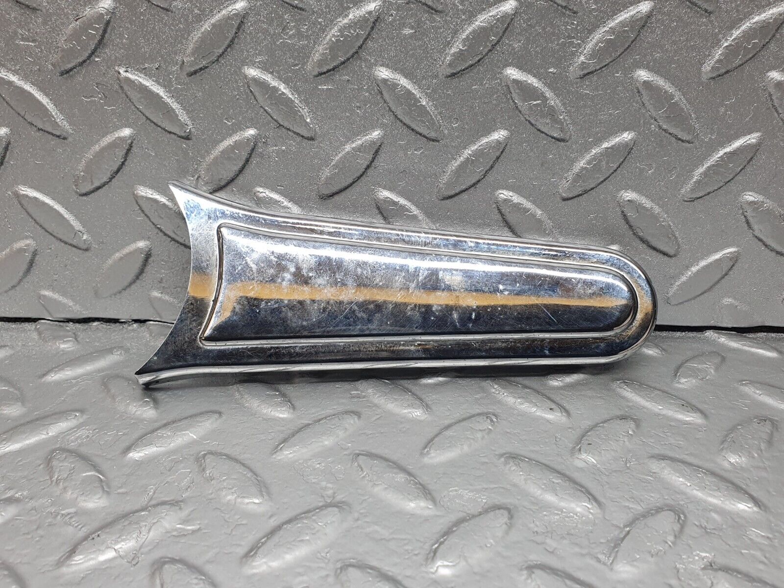 43084 Mercedes-Benz W108 280SE Front Seat Side Cover Trim Right 1089130628