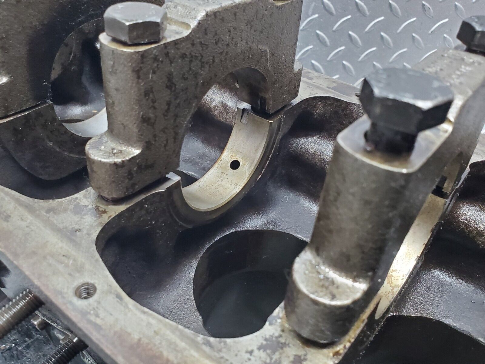 45460 Mercedes-Benz 280E M110.988 Engine Block 1100111101