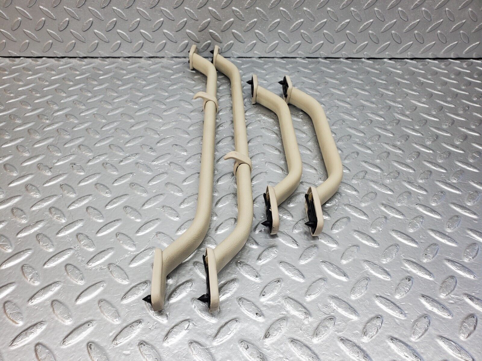 45795 Mercedes-Benz W126 420SE Interior Roof Grab Handle Beige