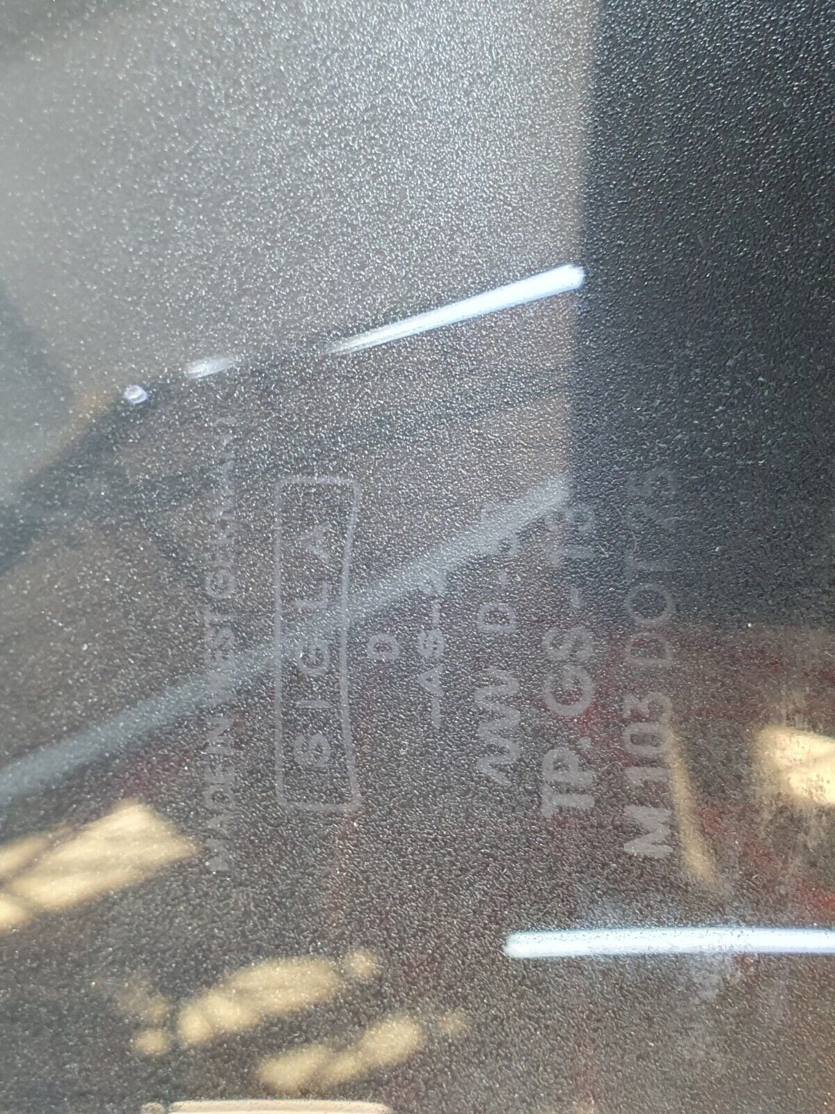 43217 Mercedes-Benz W108 280SE Rear Heated Windscreen