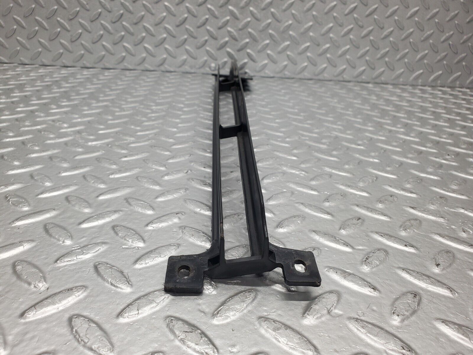 46349 Mercedes-Benz C123 280CE Coupe Front Bumper Lower Grill Right 1238880223