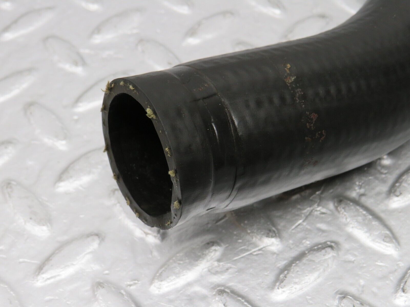 39178 Mercedes-Benz R107 500SL Radiator Hose Pipe 1265012082