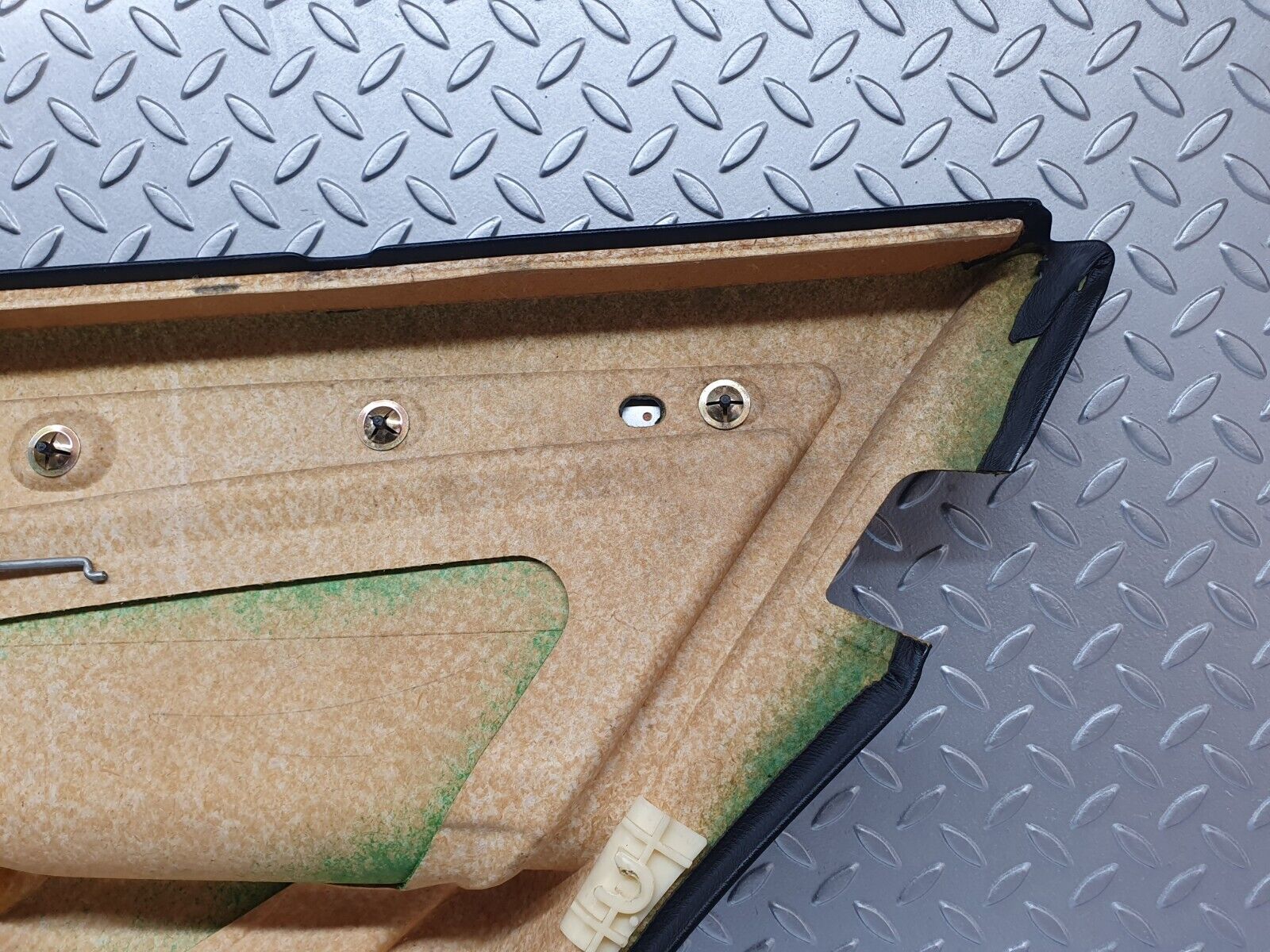 41773 Mercedes-Benz W202 C200 Rear Left Door Card 2027601361