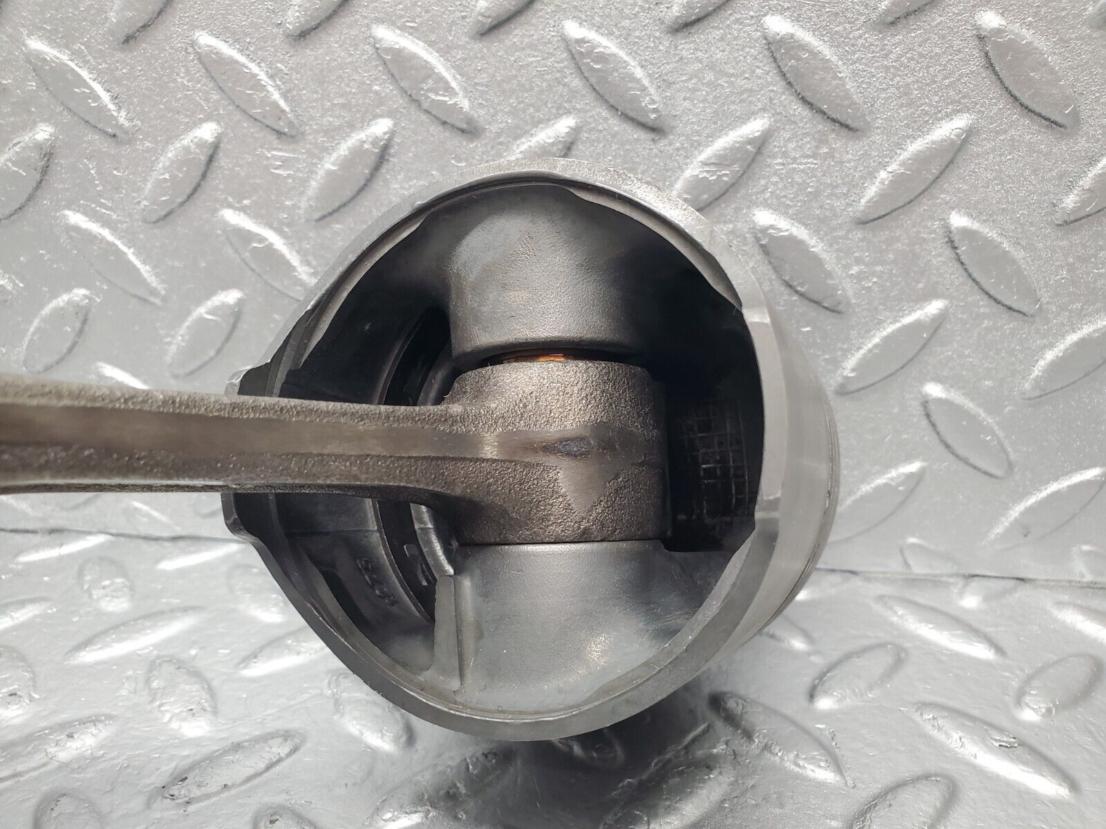 46603 Mercedes-Benz C123 280CE Coupe Piston With Connecting Rod 85.986mm 11005