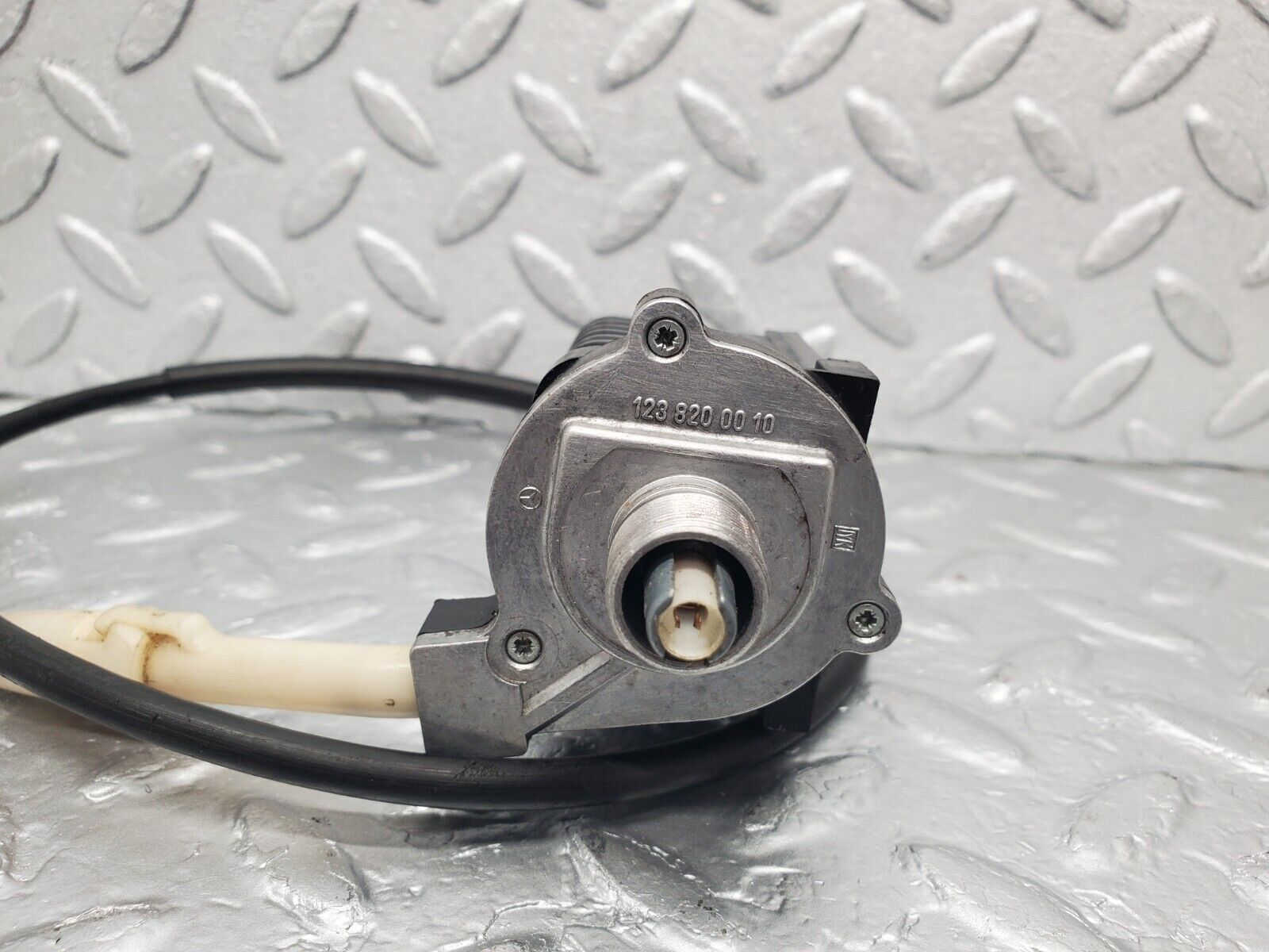 46078 Mercedes-Benz S123 200T Wagon Heater Switch Heater Controller 1238200010