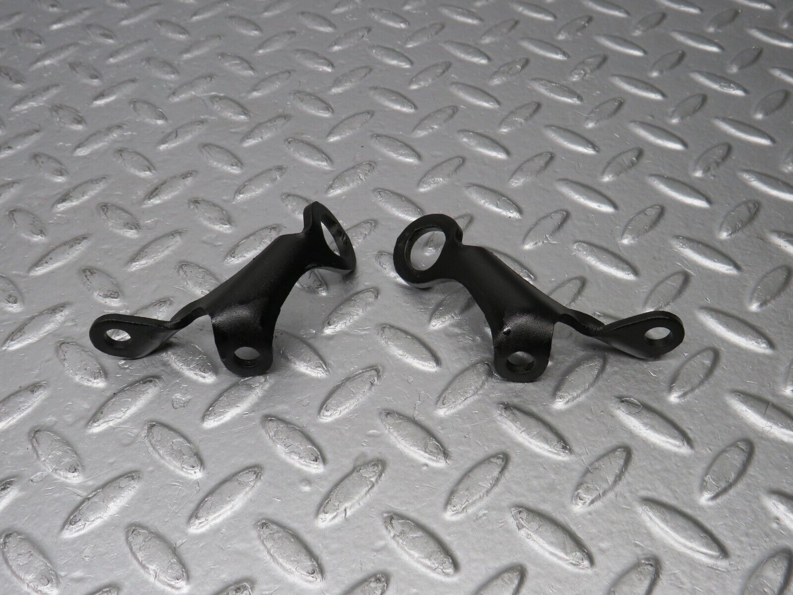 39241 Mercedes-Benz R107 500SL Engine Lifting Eyes Hooks