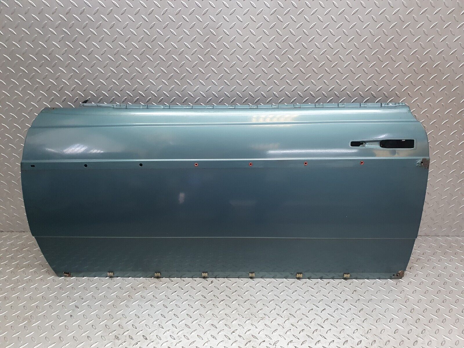 44056 Mercedes-Benz C123 230CE Coupe Left Door