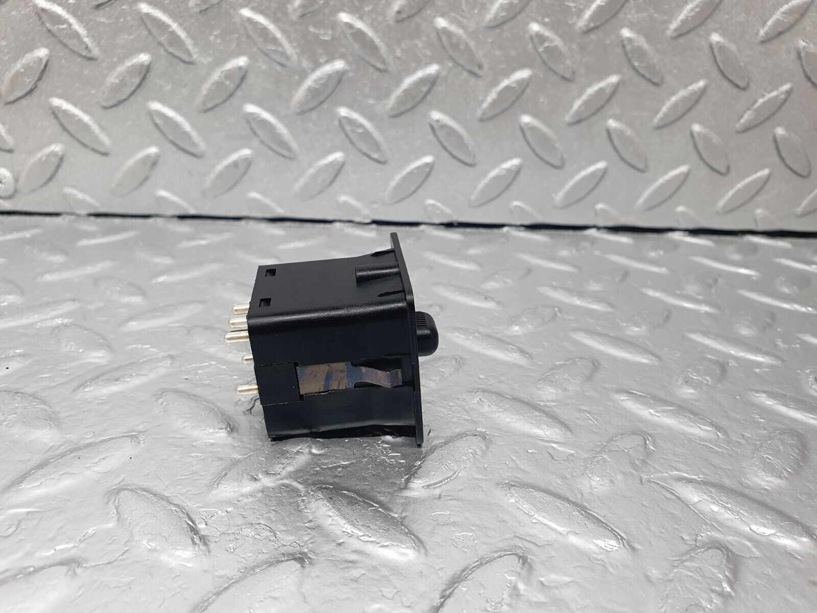 43546 Mercedes-Benz C126 380SEC Coupe Electric Mirror Adjust Switch 1268200810