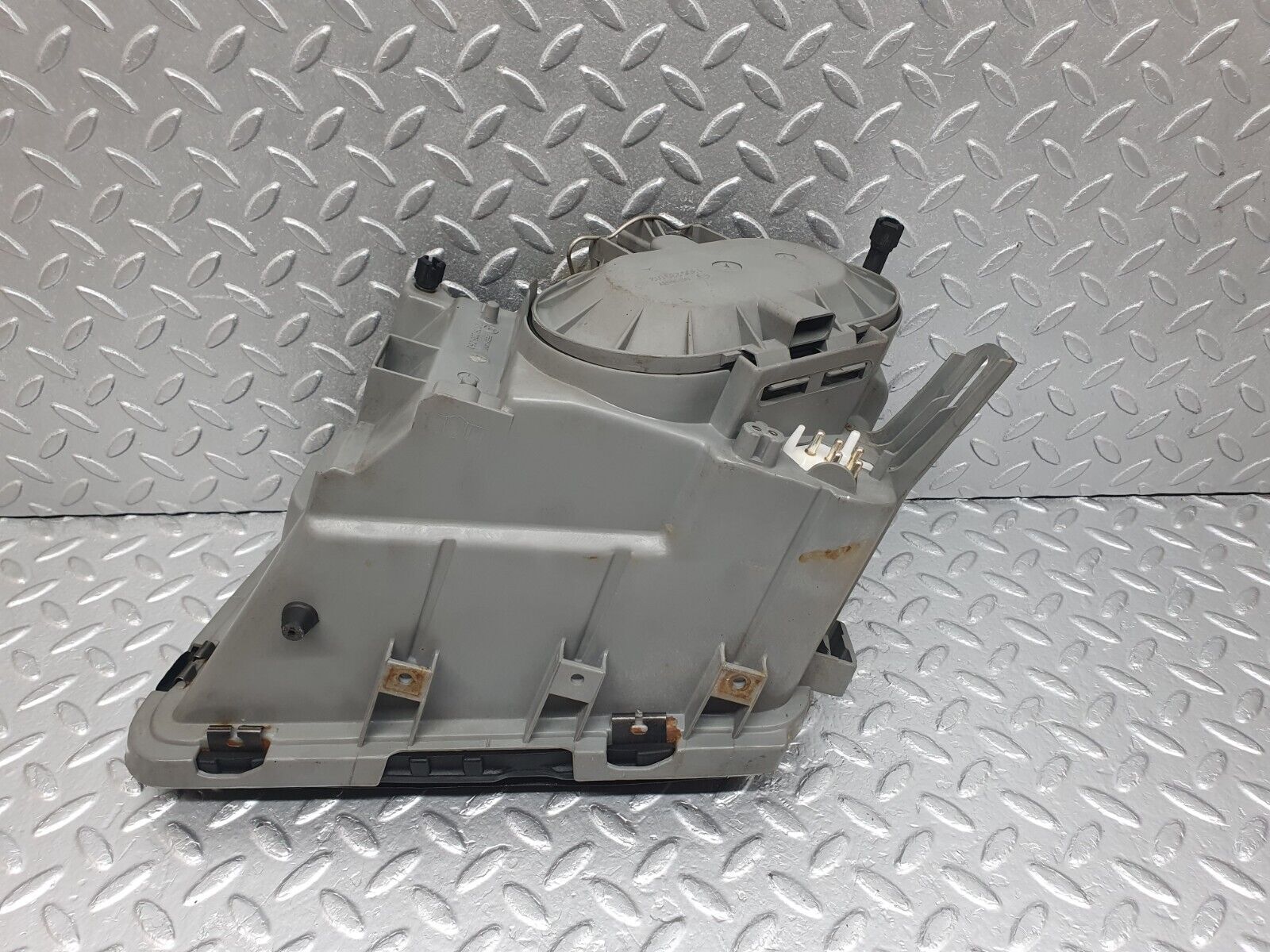 43619 Mercedes-Benz C126 380SEC Coupe Headlight Right Bosch 1268203661 0301065722 1305620484