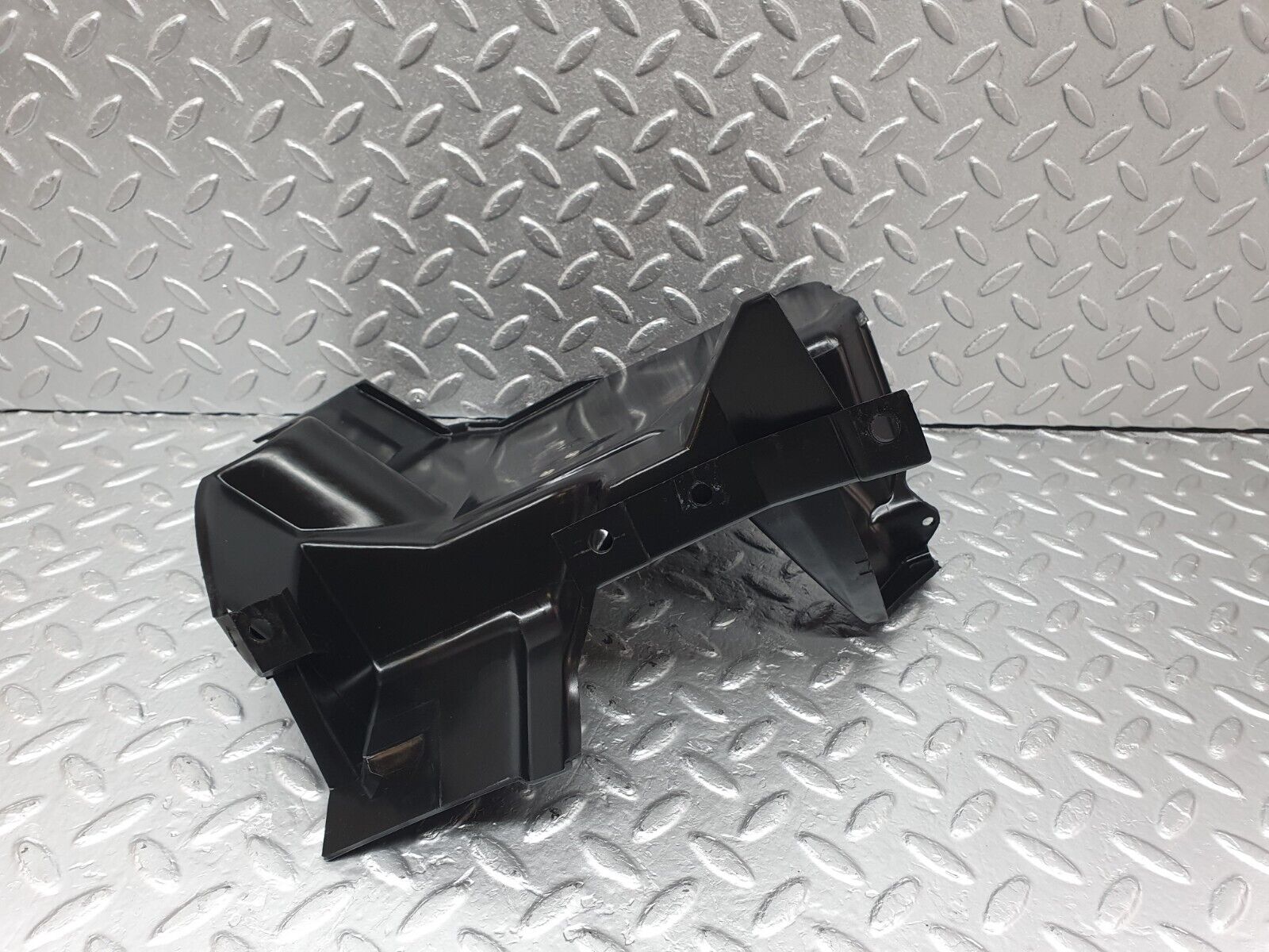 42727 Mercedes-Benz W201 190 2.0L Bulkhead Panel Left 2016281055