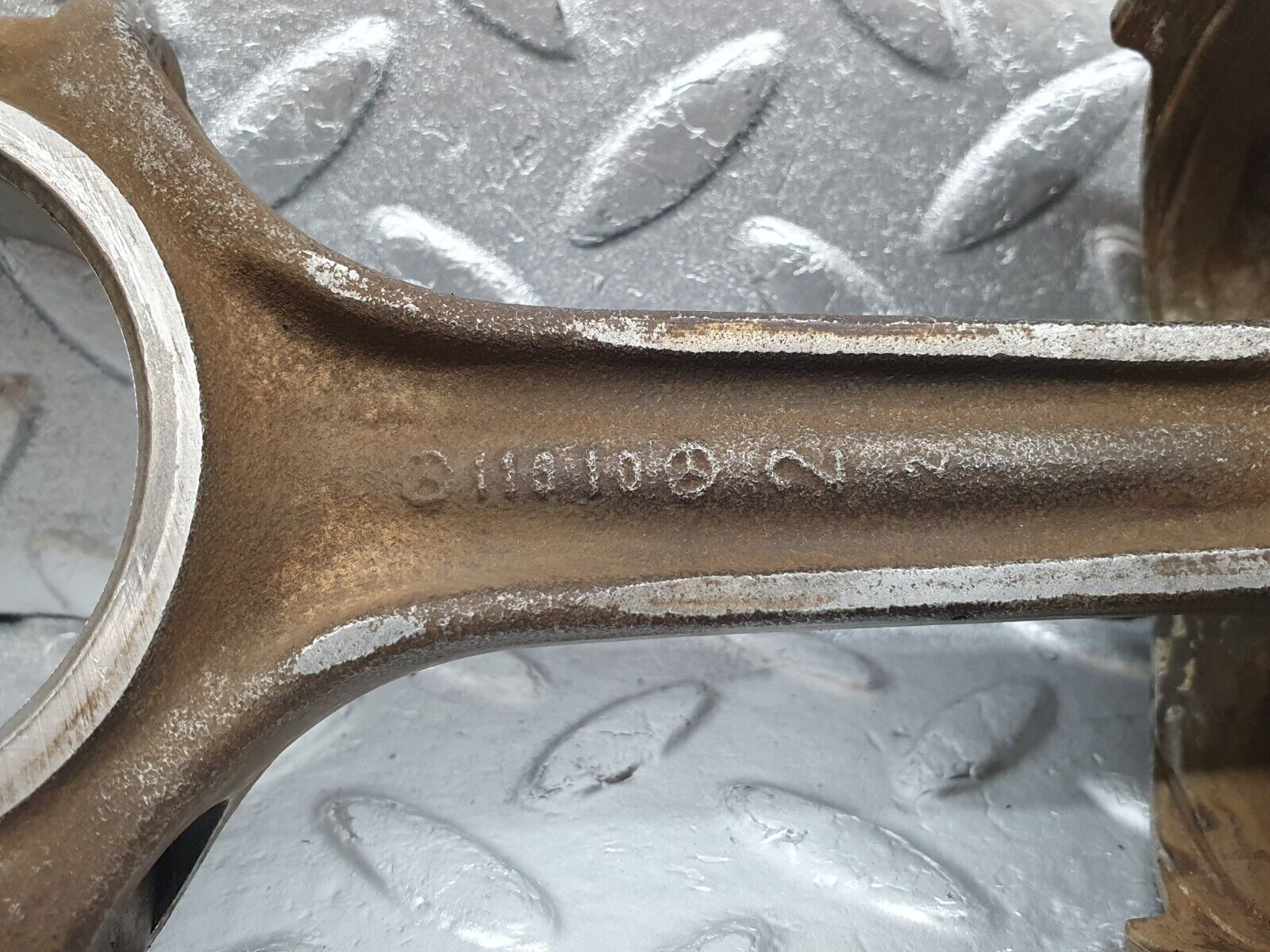 43774 Mercedes-Benz C126 380SEC Coupe Piston With Connecting Rod 87.995 11610