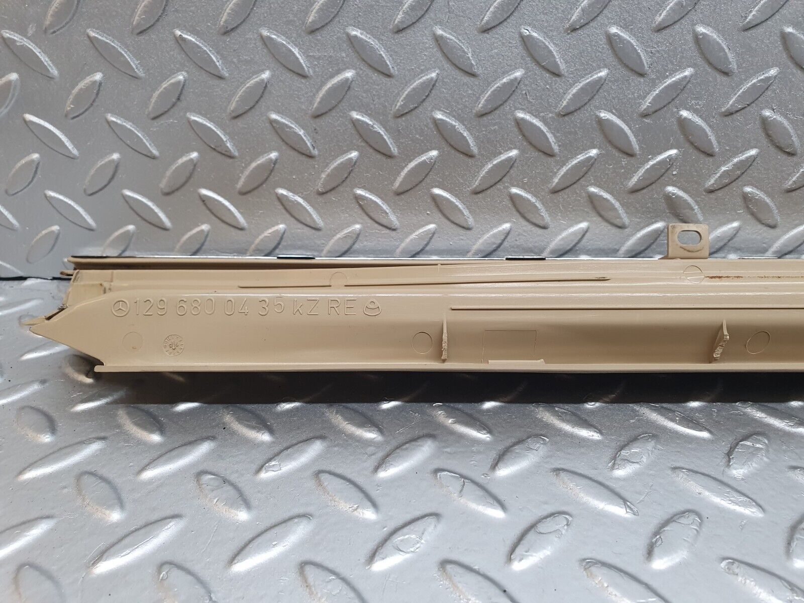 42444 Mercedes-Benz R129 320SL Coupe Right Door Sill Beige 1296800435