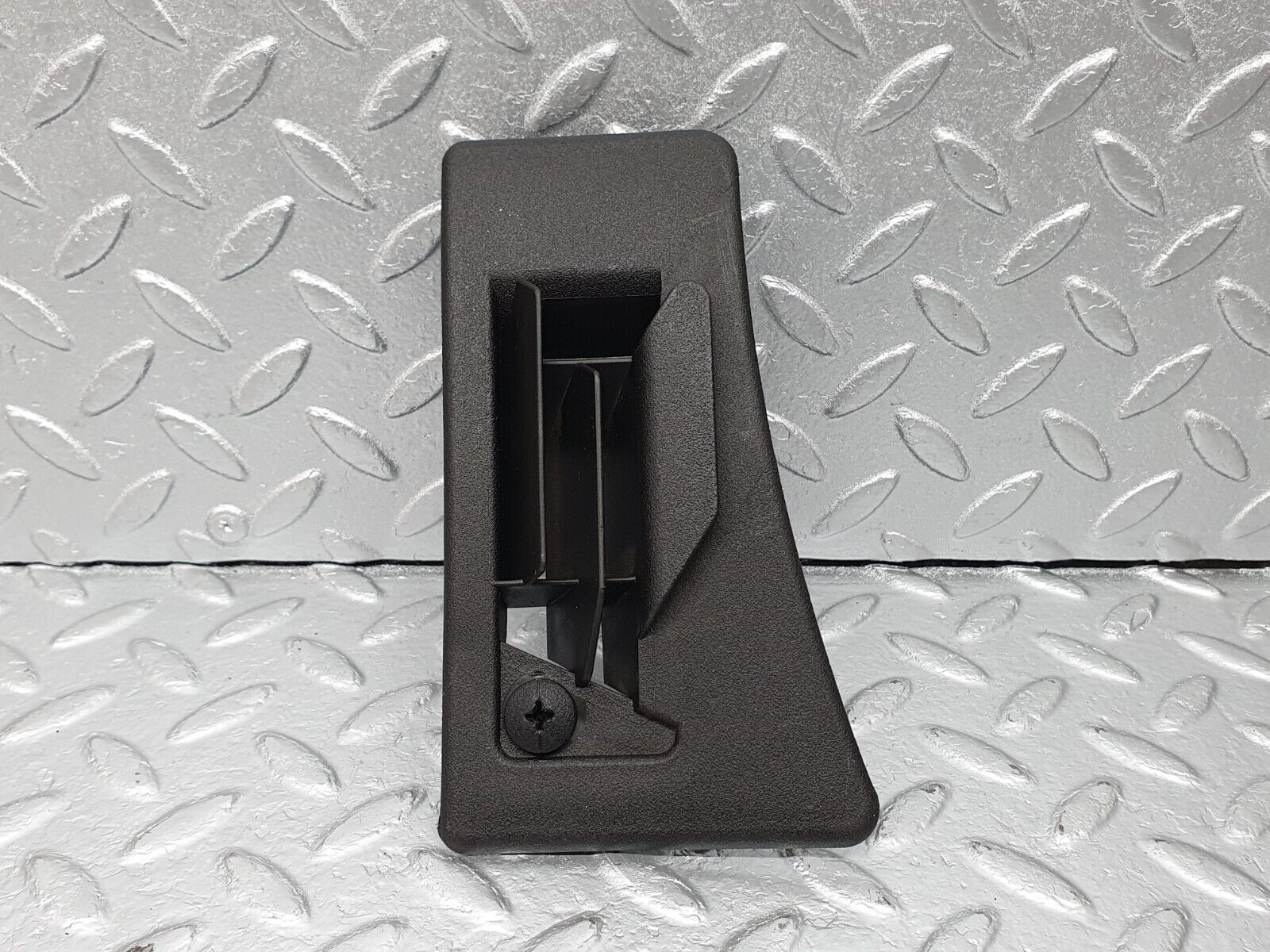 41877 Mercedes-Benz W202 C200 Under Dash Air Vent Pair 2108300366 2108300466