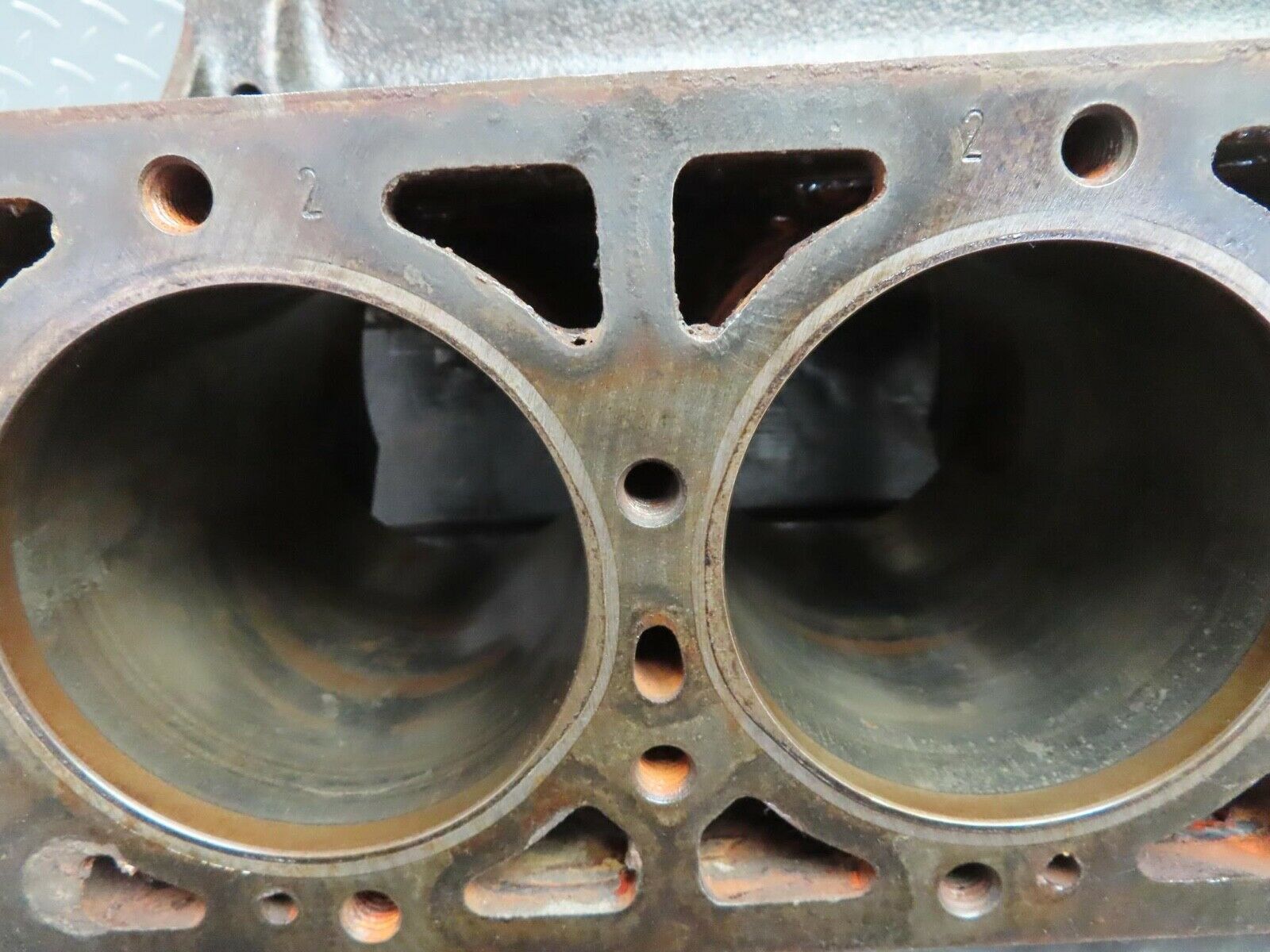 15799 Mercedes-Benz R107 450SL Engine Block 1170111101 M117.985