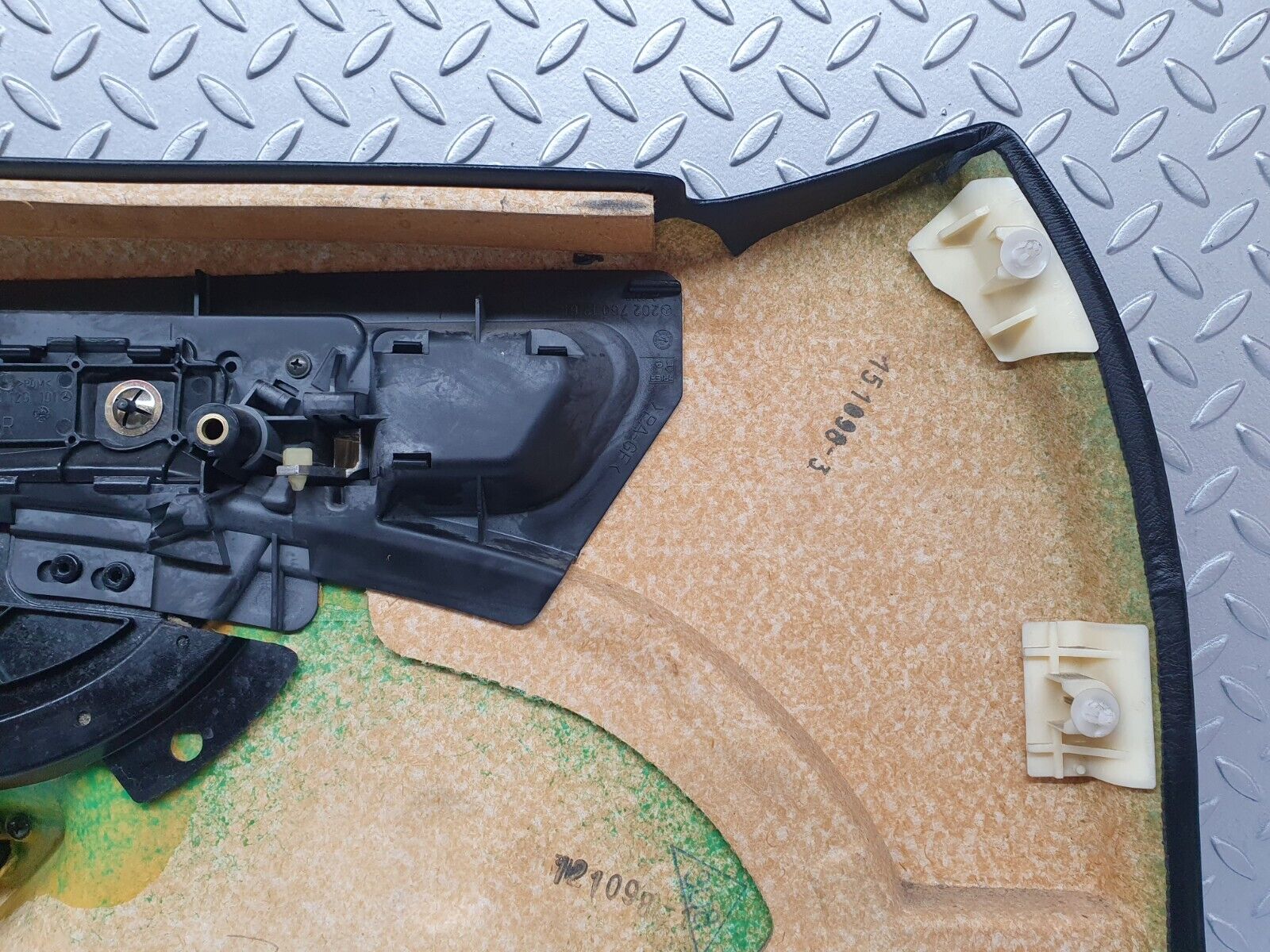 41771 Mercedes-Benz W202 C200 Front Right Door Card 2027601261