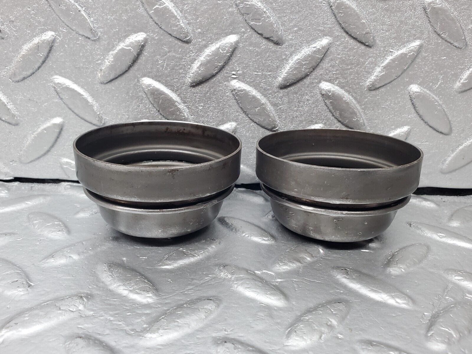 44489 Mercedes-Benz W123 280E Wheel Hub Locking Cap