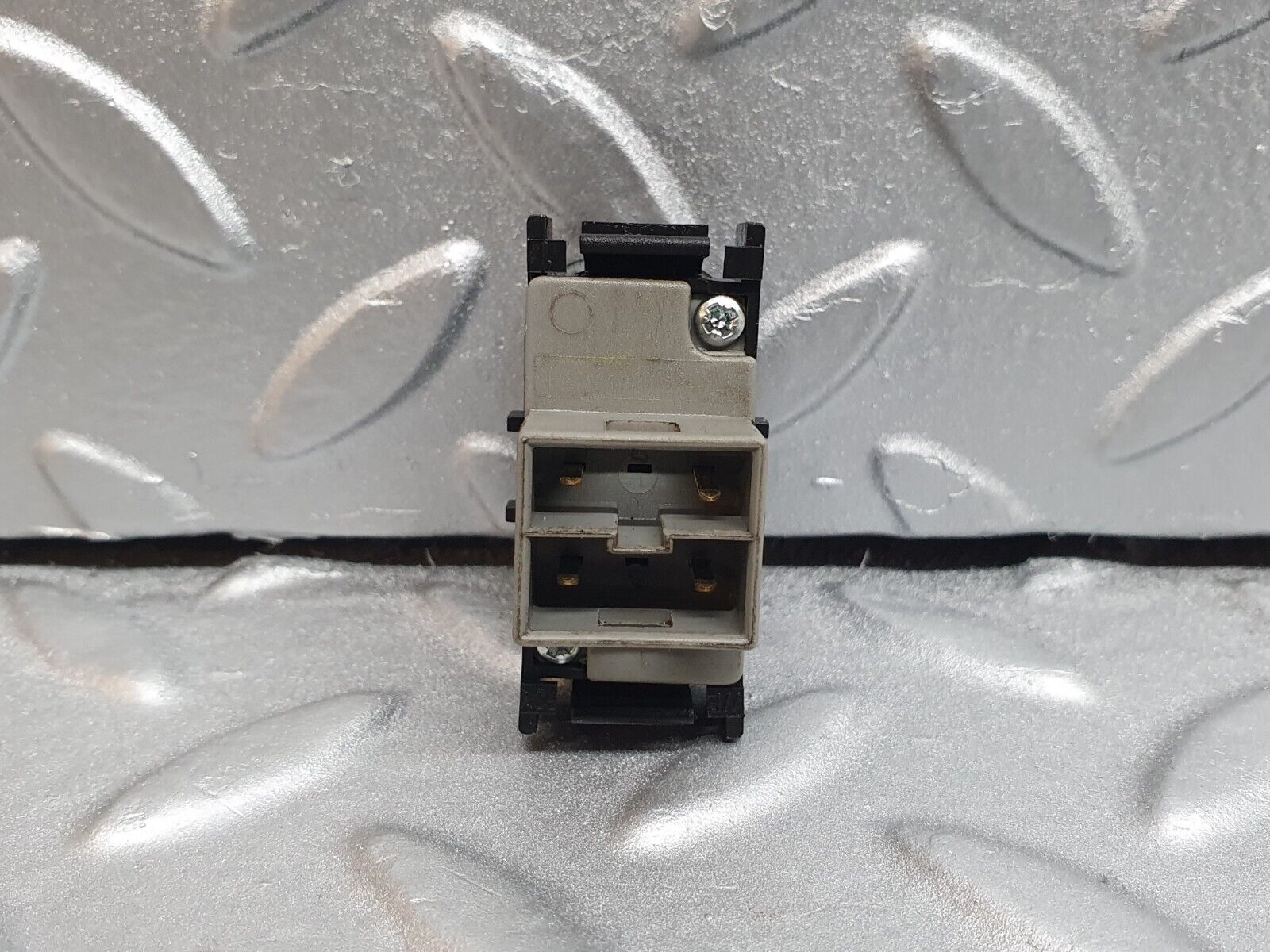 42049 Mercedes-Benz W202 C200 Towing Alarm Switch 2108201710