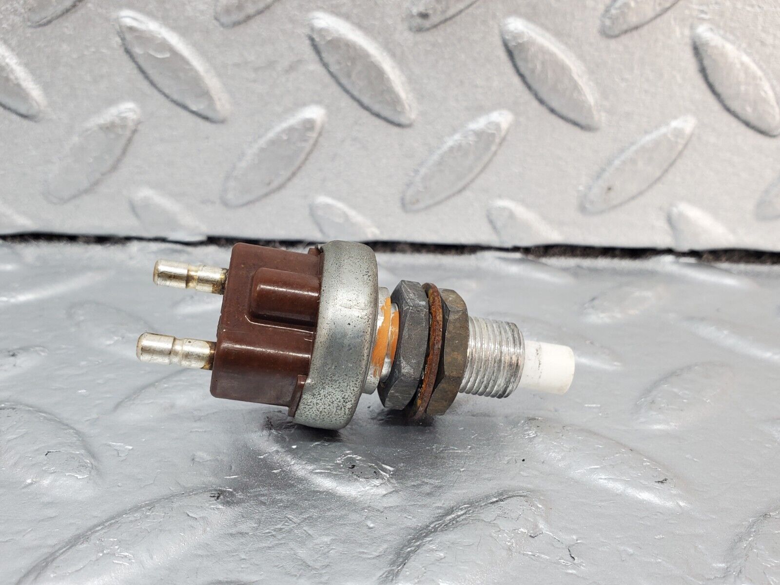 45677 Mercedes-Benz W126 420SE Brake Light Switch 190130