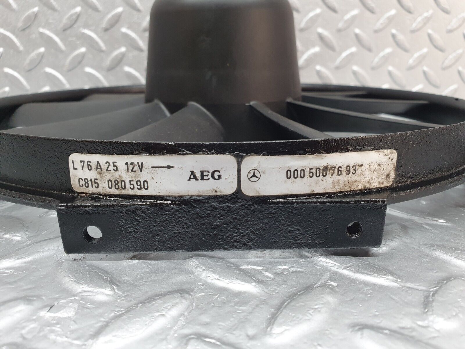 42188 Mercedes-Benz R129 320SL Coupe Radiator Cooling Fan AEG 0005007693