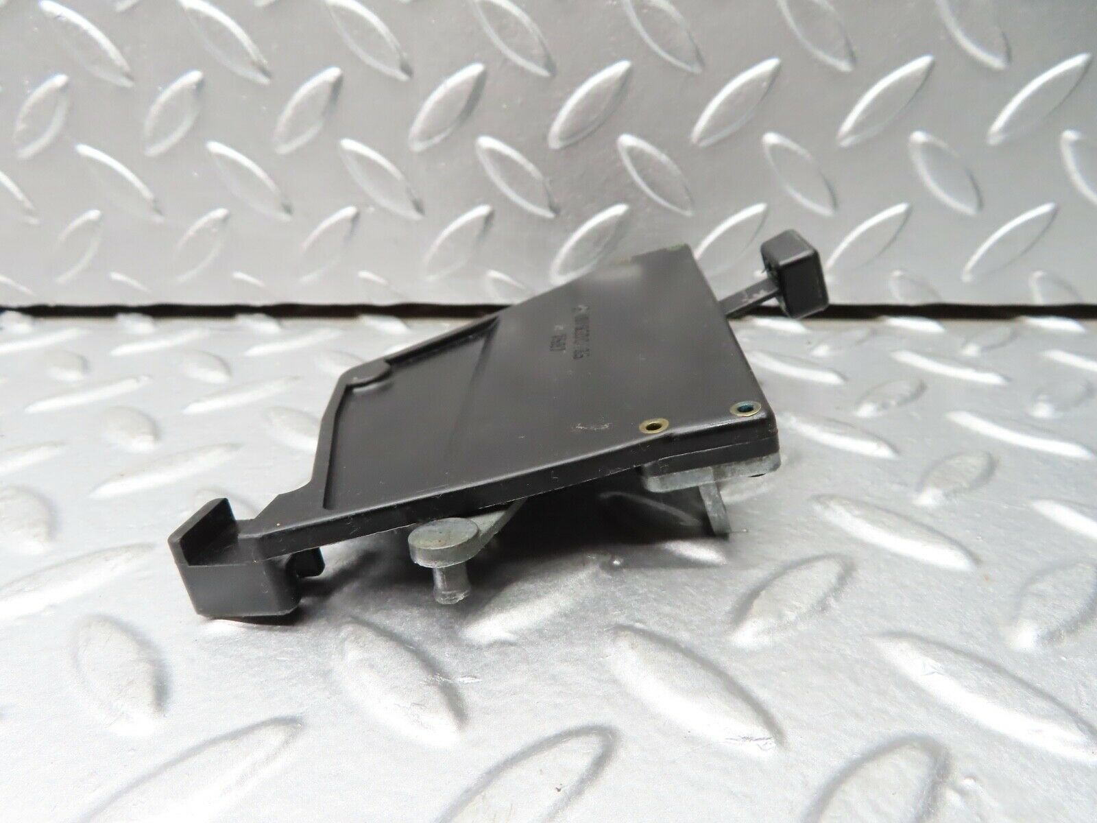 20590 Mercedes-Benz R107 450SL Air Vent Control Lever Right 1078300485