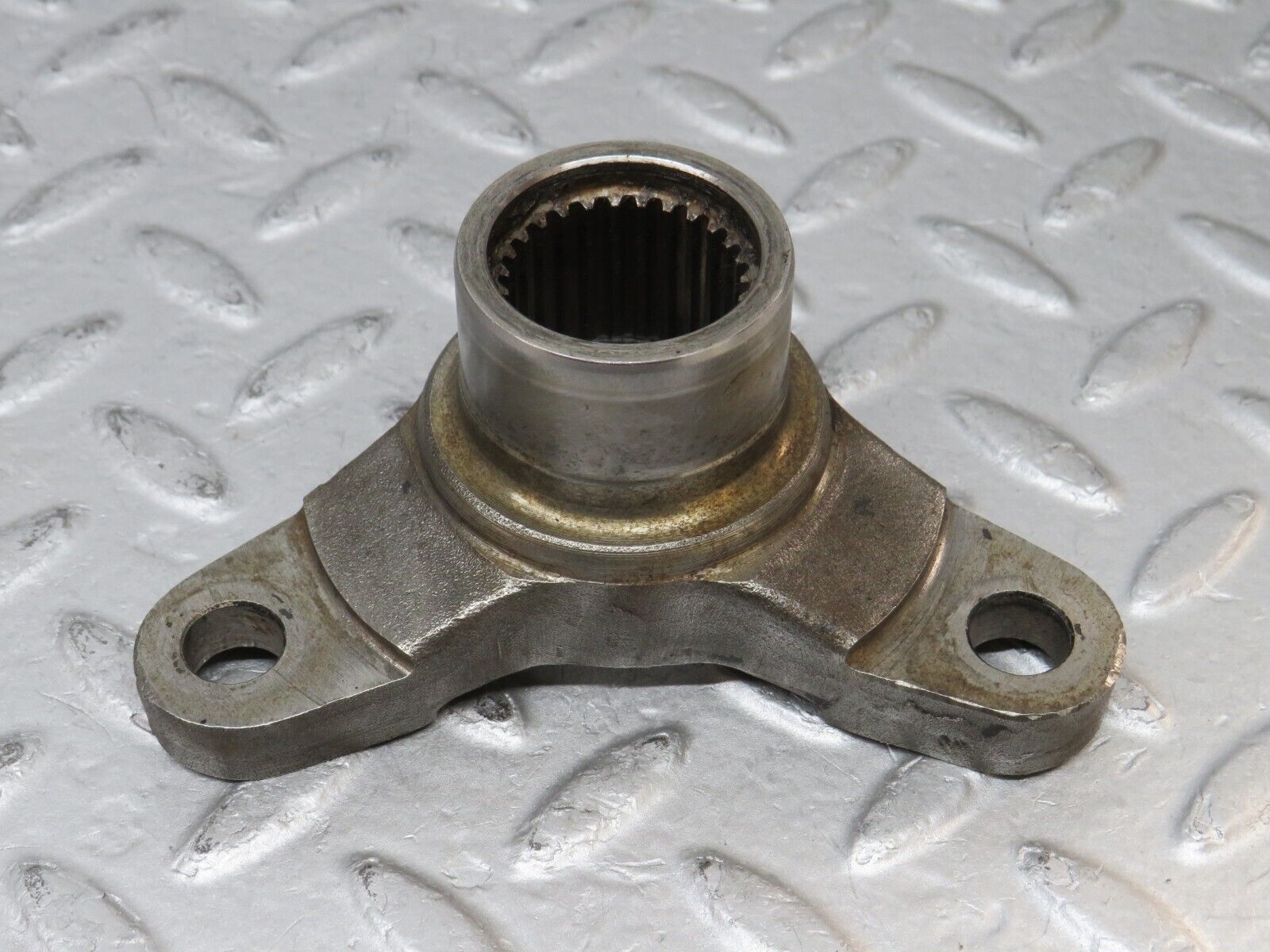 36432 Mercedes-Benz R107 450SL Automatic Gearbox Rear Flange 1163530245