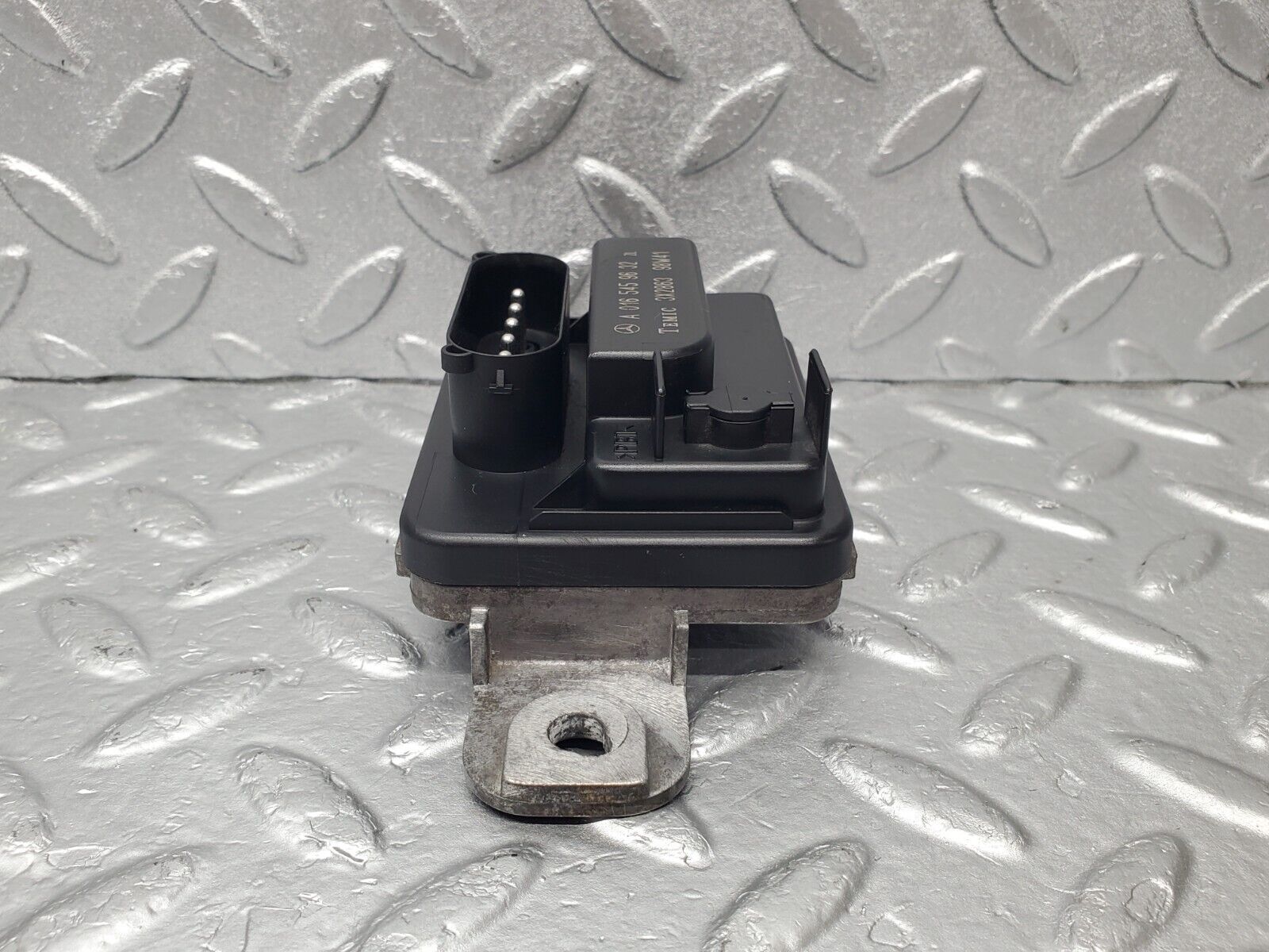 46786 Mercedes-Benz R129 320SL Coupe Radiator Fan Relay 0165459632