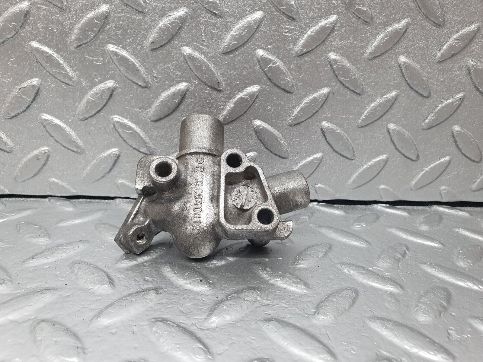 43530 Mercedes-Benz C126 380SEC Coupe Cold Start Valve Housing 1160940812