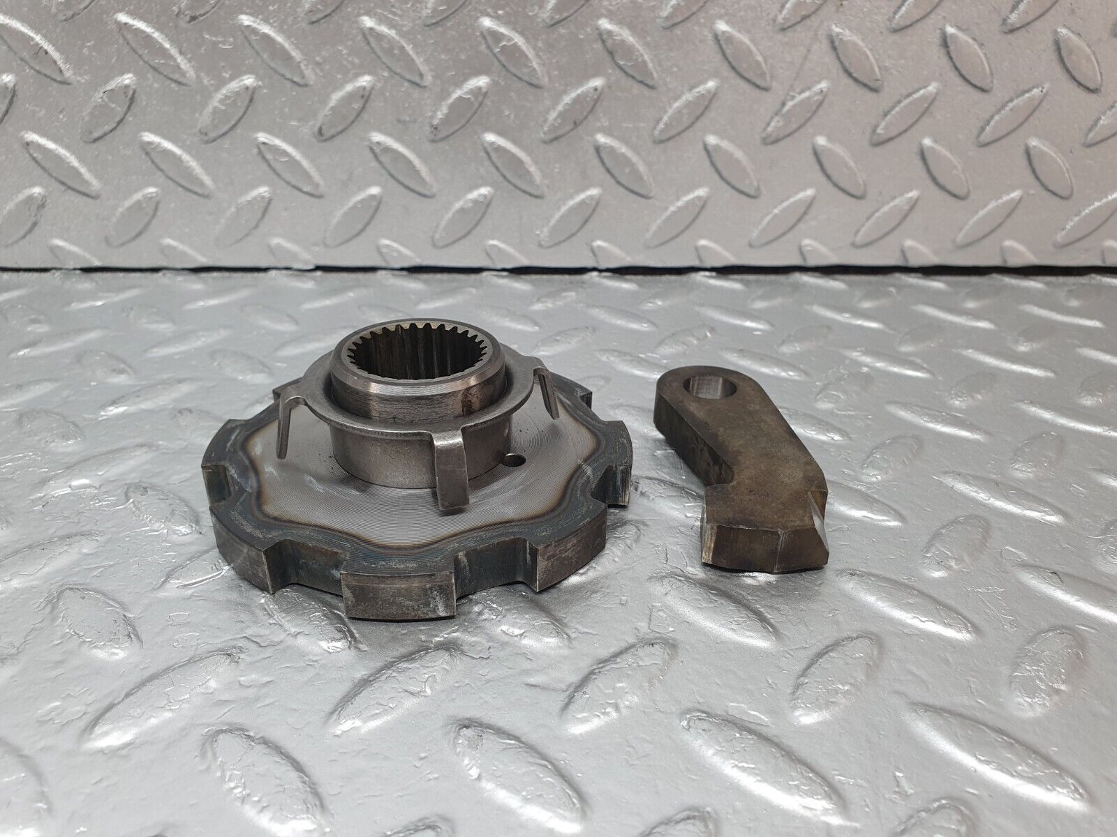 43848 Mercedes-Benz C126 380SEC Coupe Automatic Gearbox Parking Gear 722.310