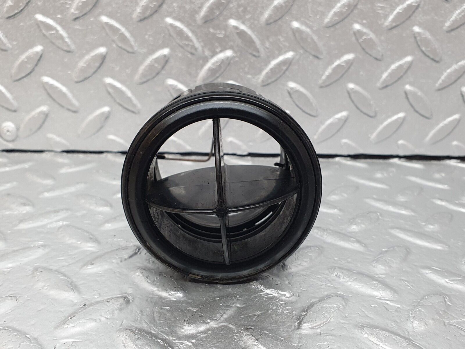 43260 Mercedes-Benz W108 280SE Dashboard Air Vent