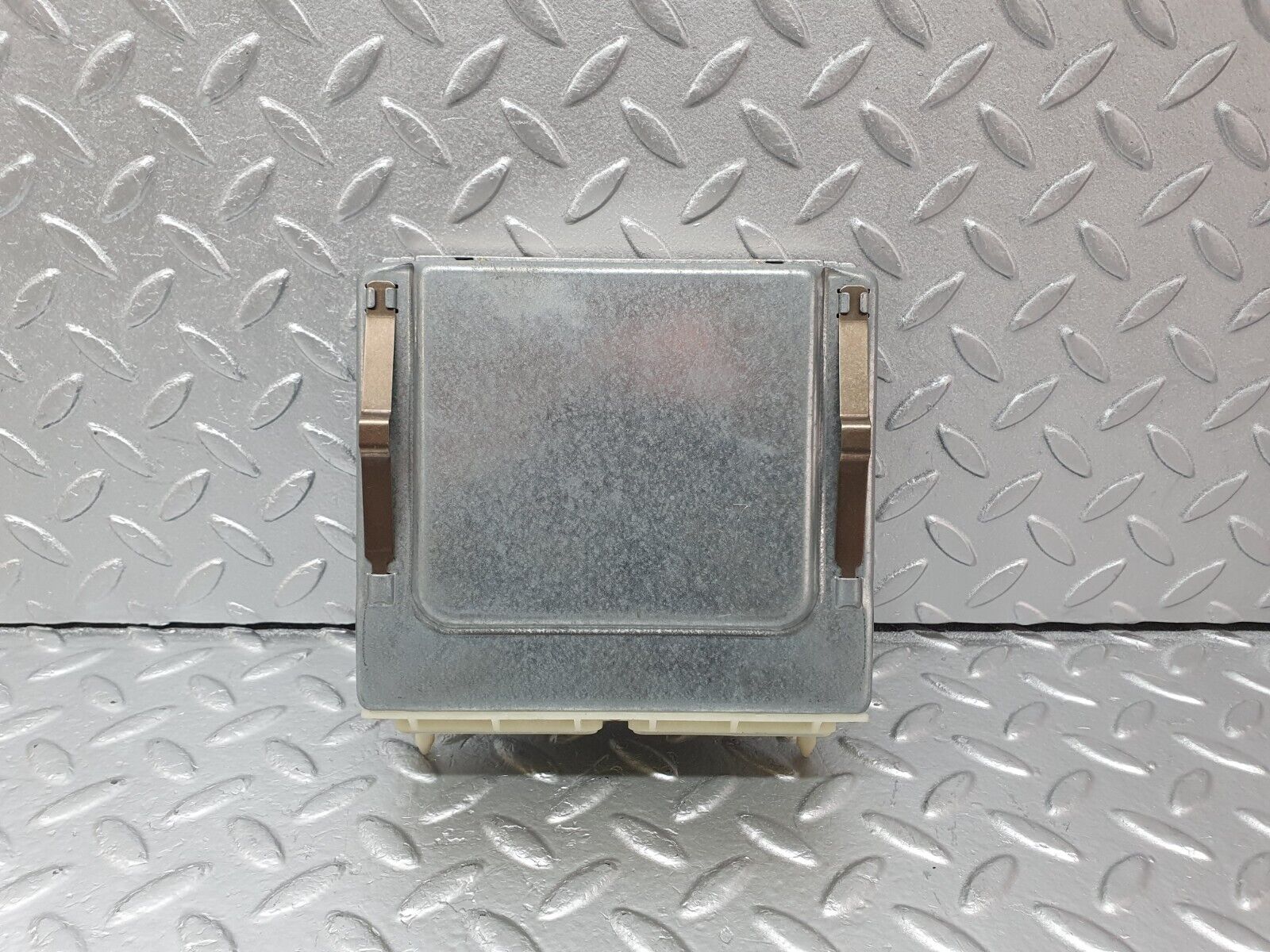 42165 Mercedes-Benz R129 320SL Coupe Engine Control Unit ECU Bosch 0175455132 26120536