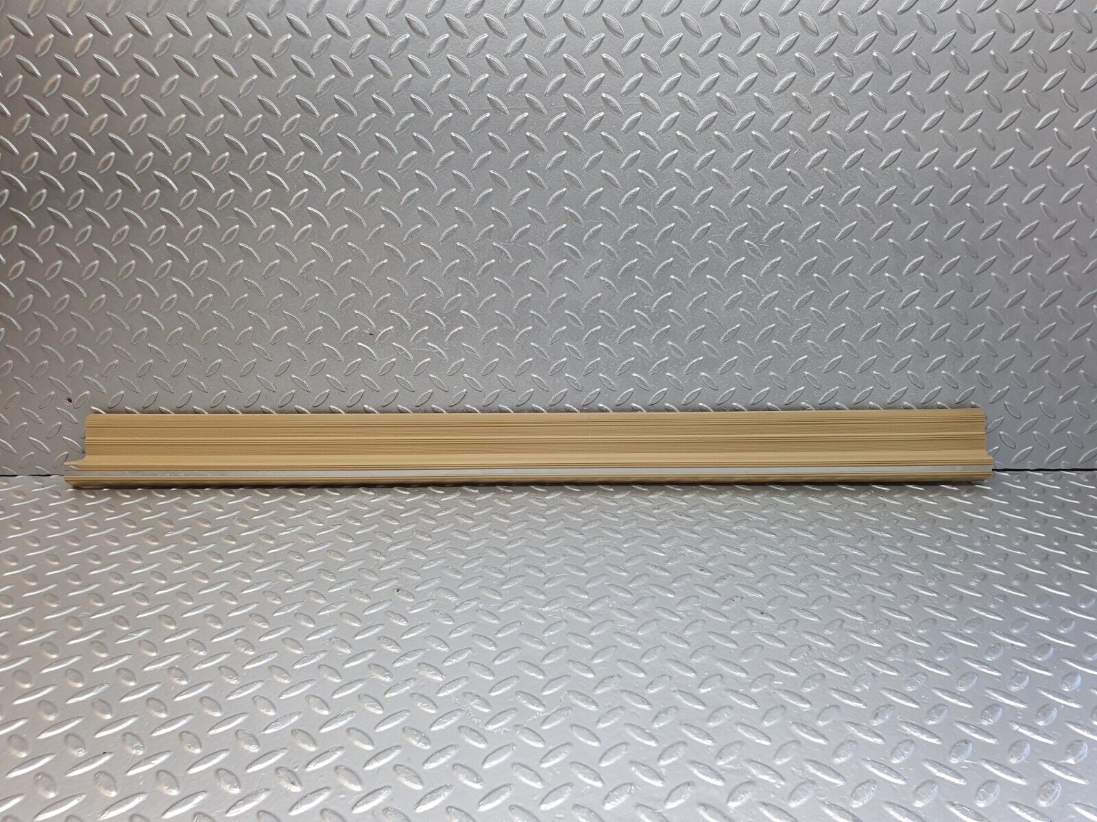 43963 Mercedes-Benz C123 230CE Coupe Left Door Sill Trim Beige