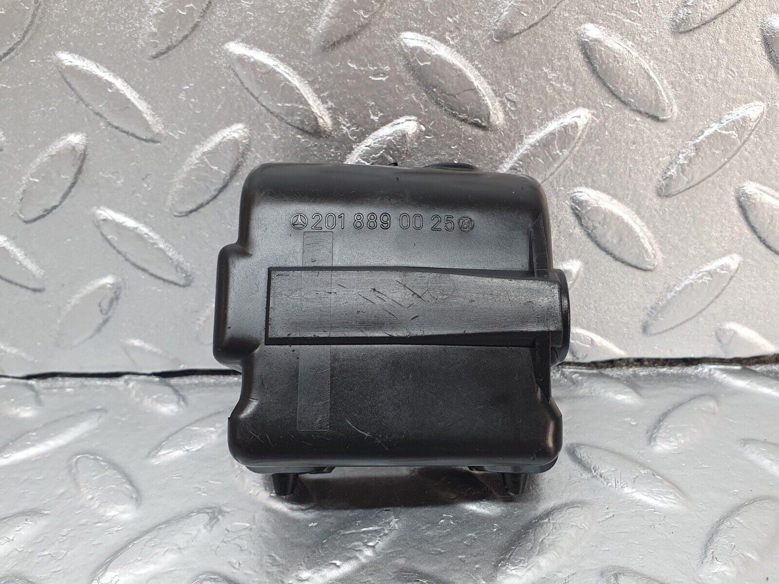 42935 Mercedes-Benz W201 190 2.0L Hood Bonnet Lock Cover 2018890025