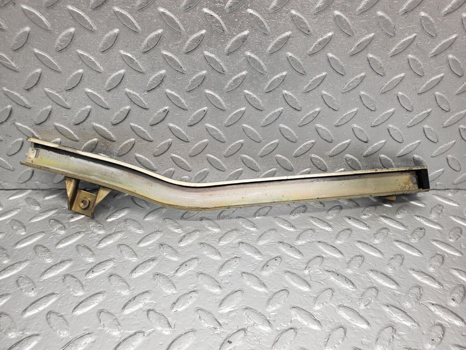 46353 Mercedes-Benz C123 280CE Coupe Rear Right Window Channel
